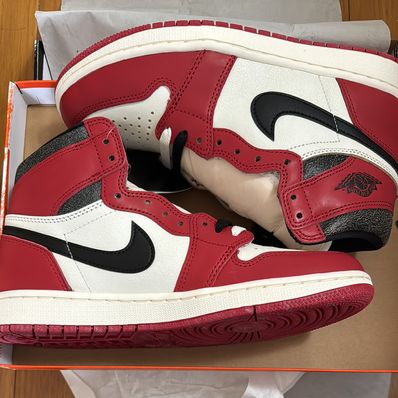 Nike Air Jordan 1 High OG "Lost & Found/Chicago"