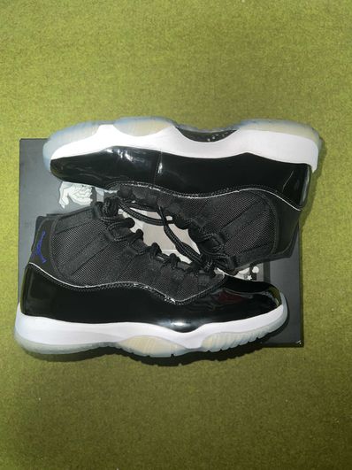 Nike Air Jordan 11 Retro "Space Jam" (2016)