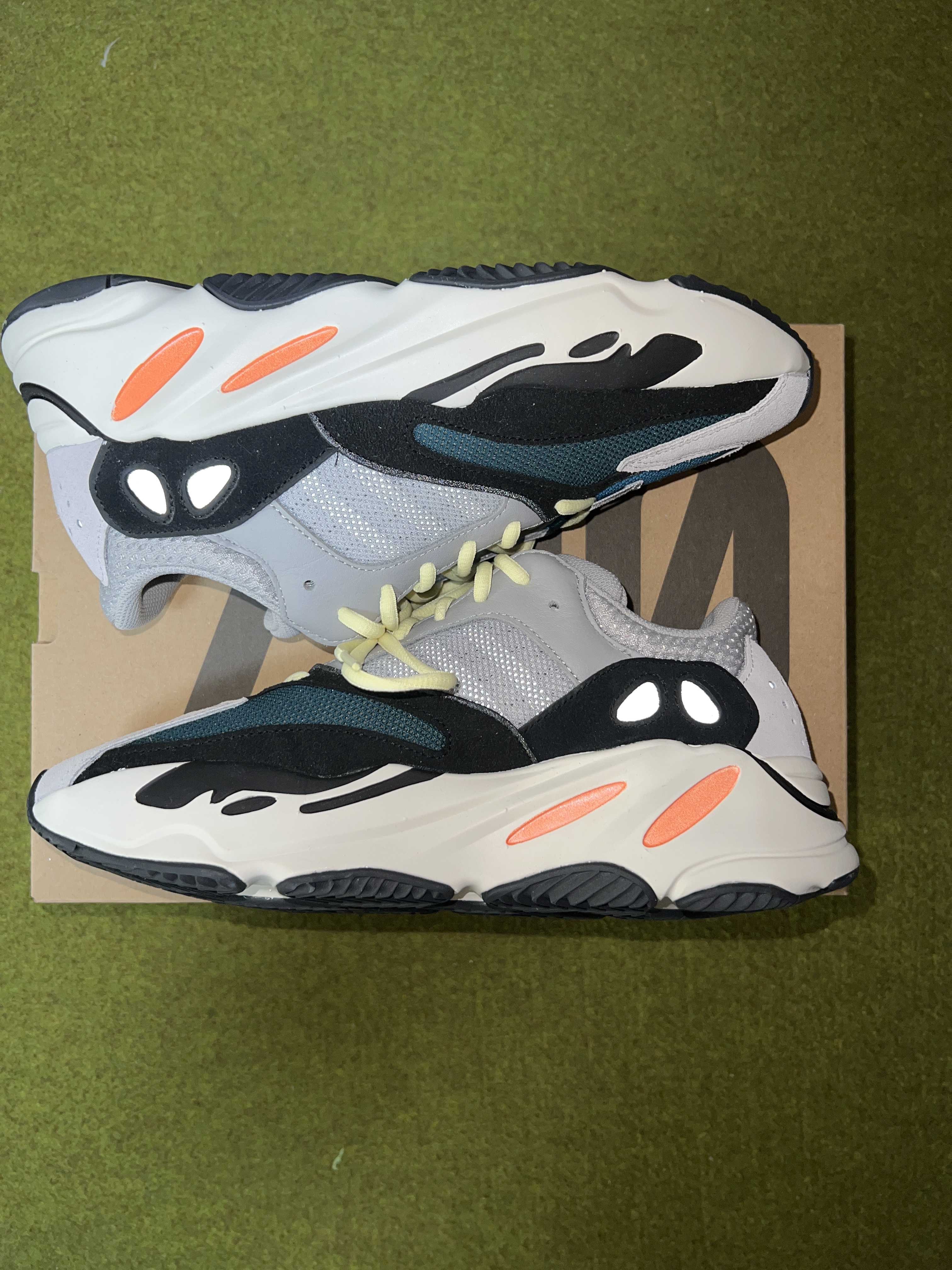 adidas YEEZY Boost 700 "Wave Runner"