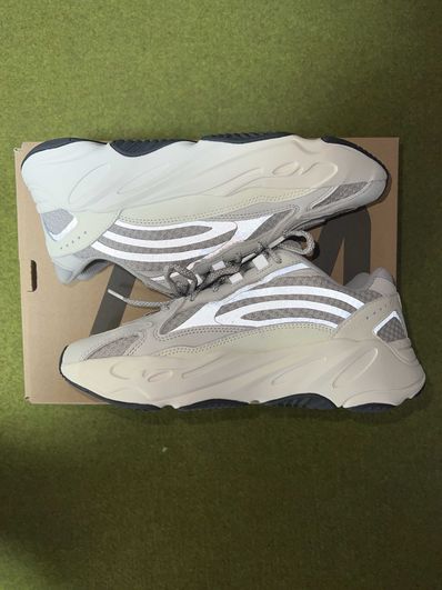 adidas YEEZY Boost 700 V2 "Static"