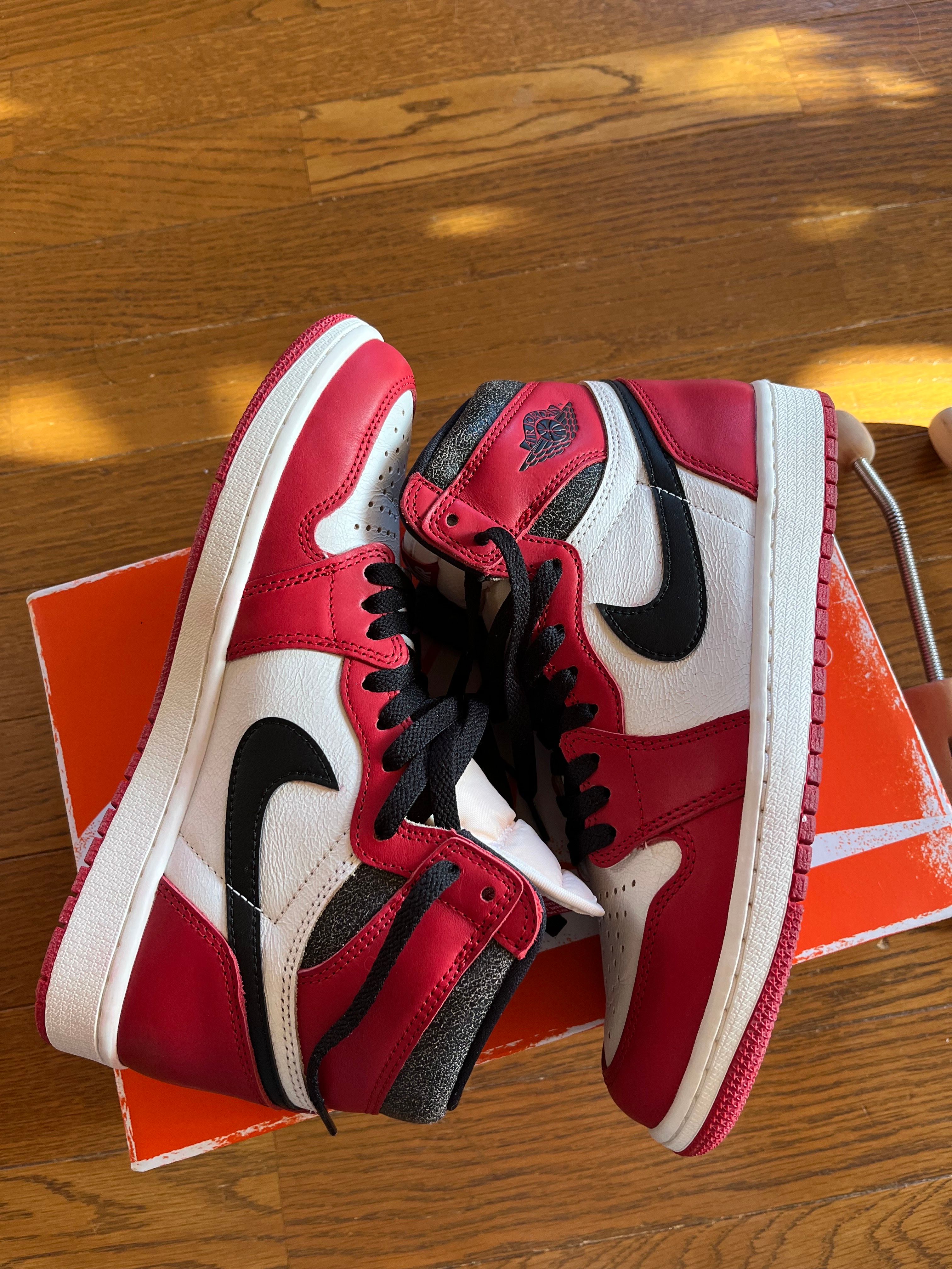 Nike Air Jordan 1 High OG "Lost & Found/Chicago"