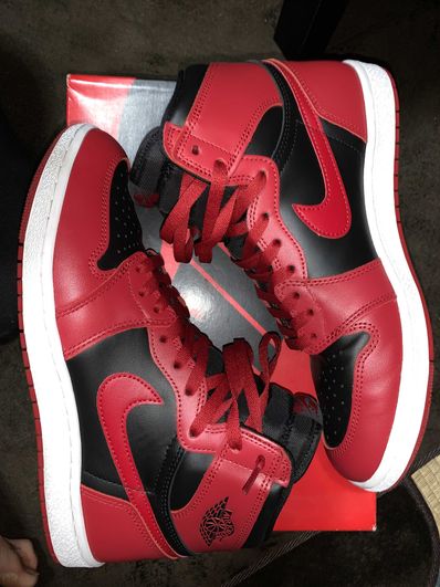 Nike Air Jordan 1 High ’85 "Varsity Red"