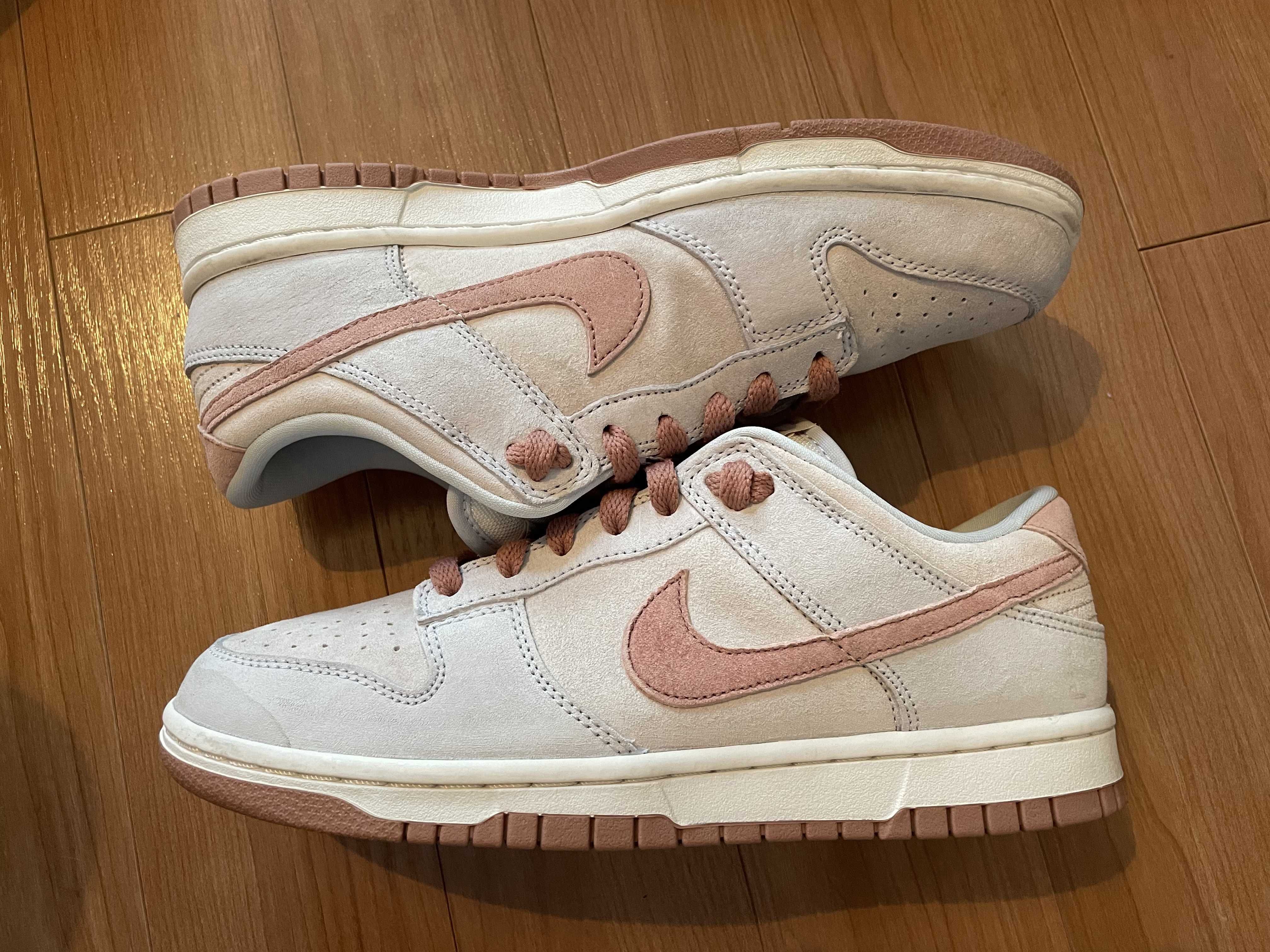 Nike Dunk Low "Fossil Rose"