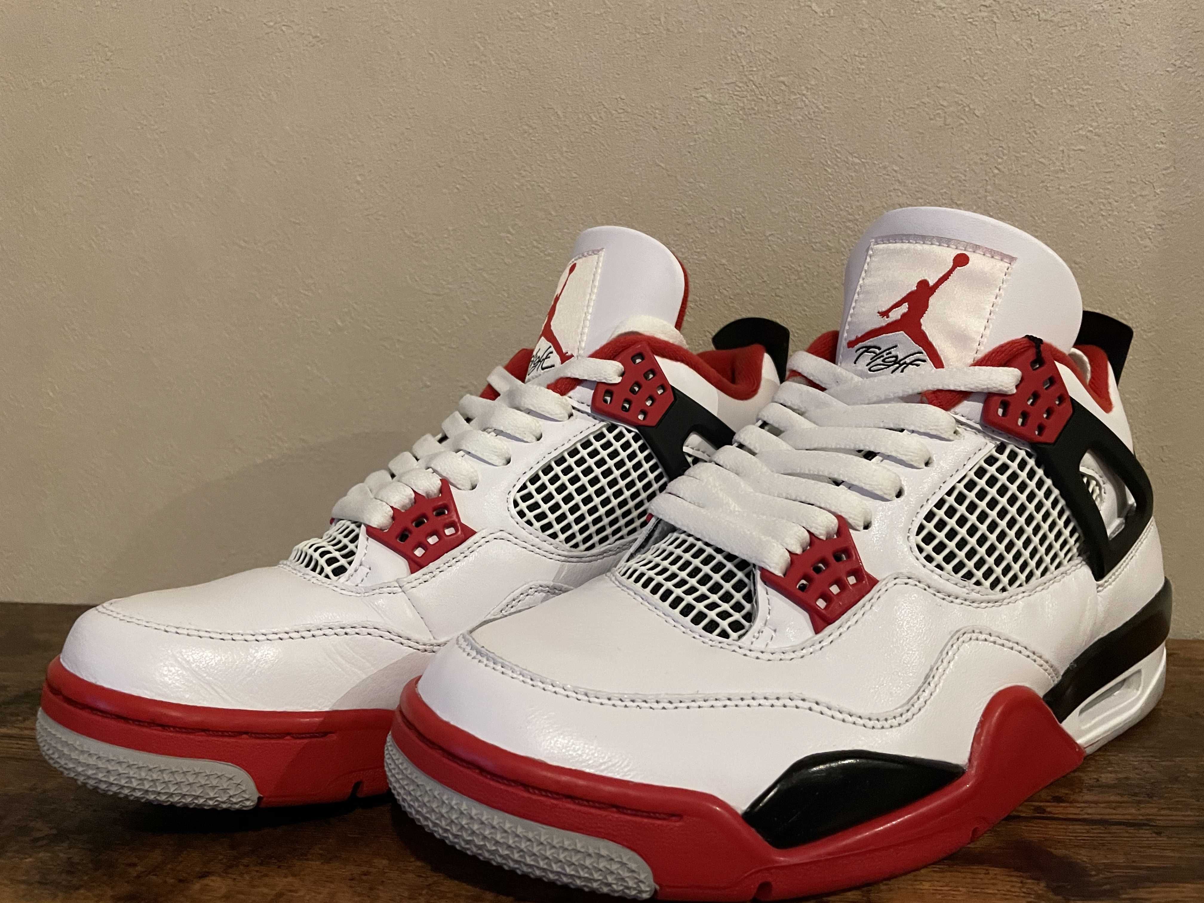 Nike Air Jordan 4 Retro OG "Fire Red" (2020)