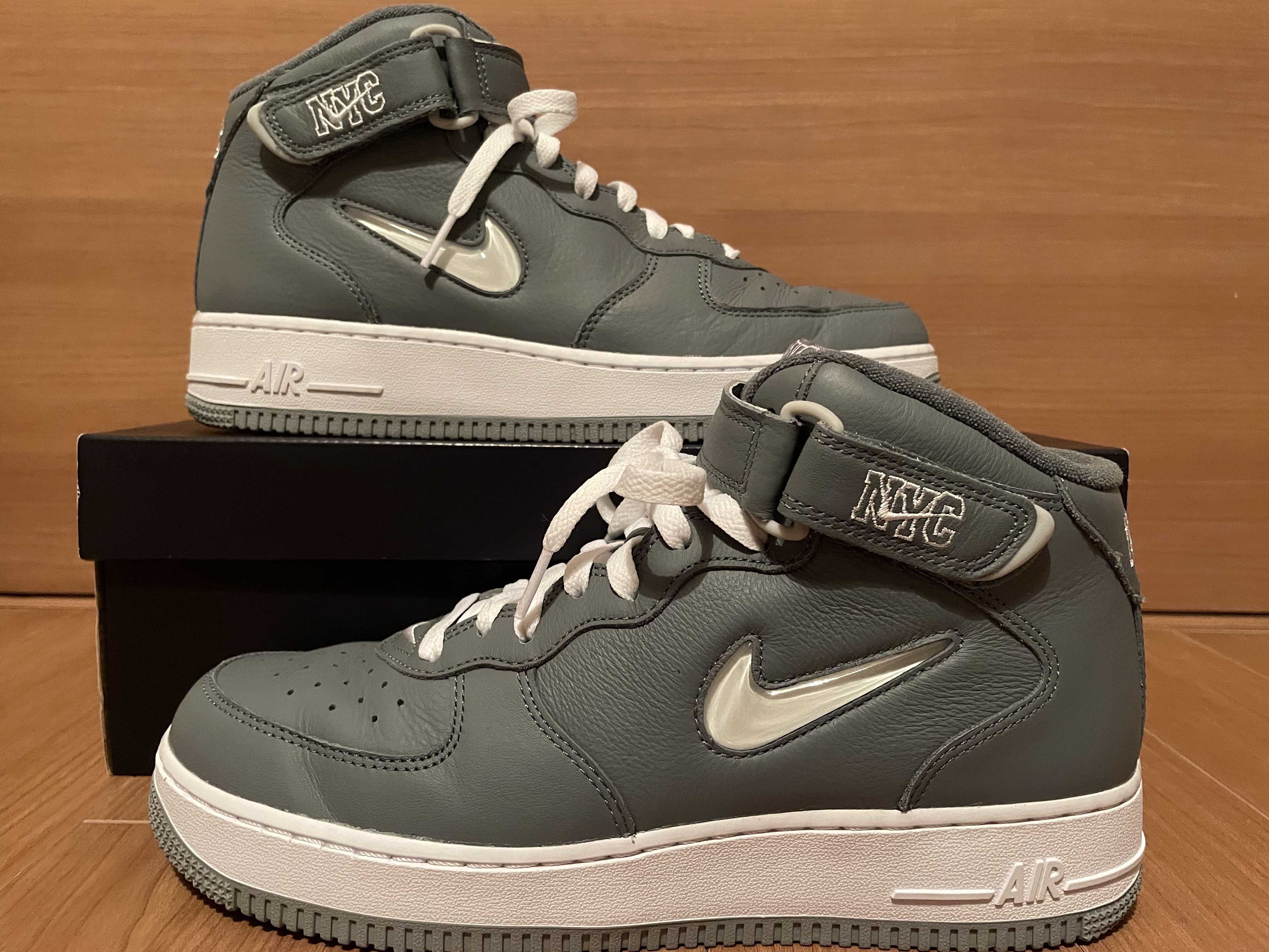 Nike Air Force 1 Mid NYC "Cool Grey"