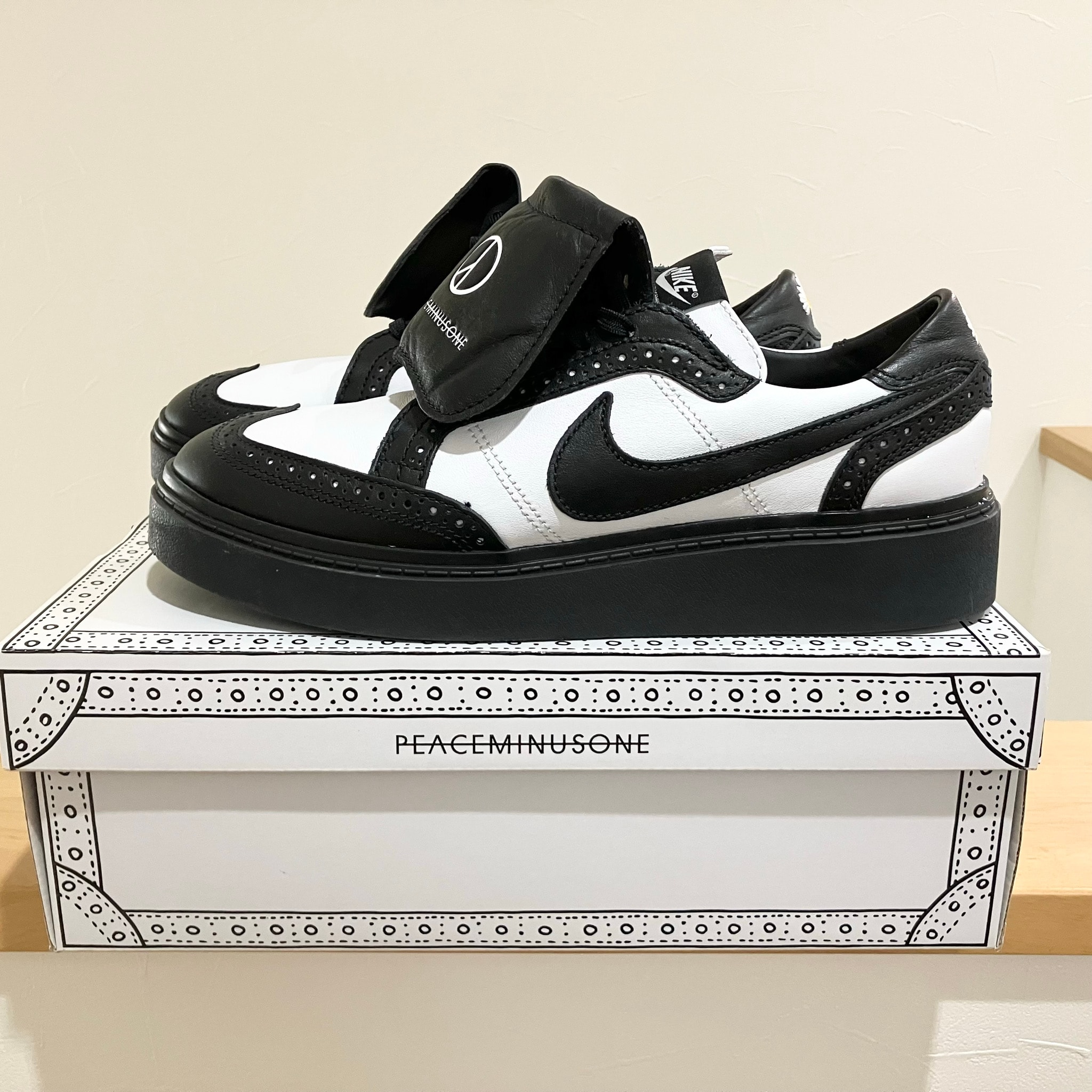 PEACEMINUSONE × Nike Kwondo 1 "Black and White" / G-DRAGON