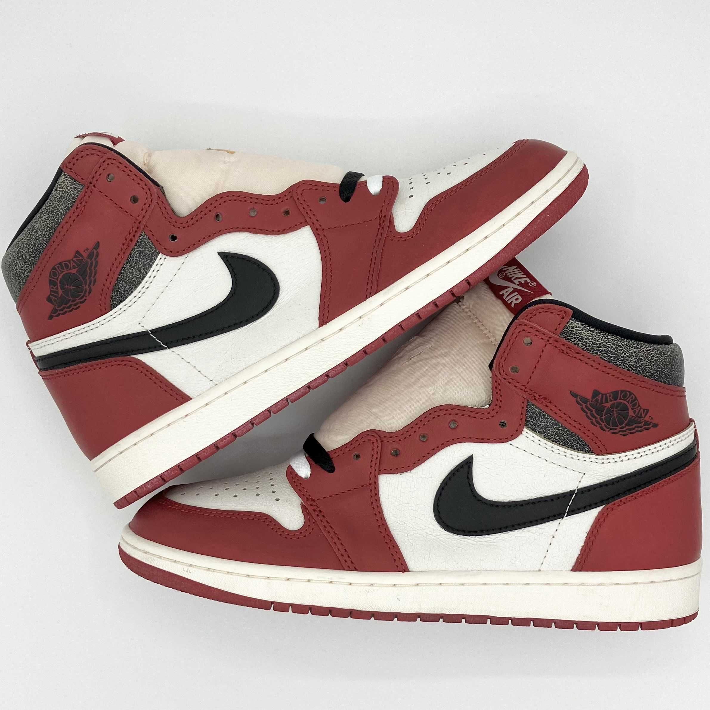 Nike Air Jordan 1 High OG "Lost & Found/Chicago"