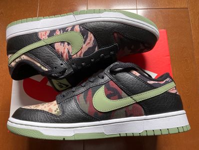 NIKE DUNK LOW SE "BLACK MULTI CAMO"