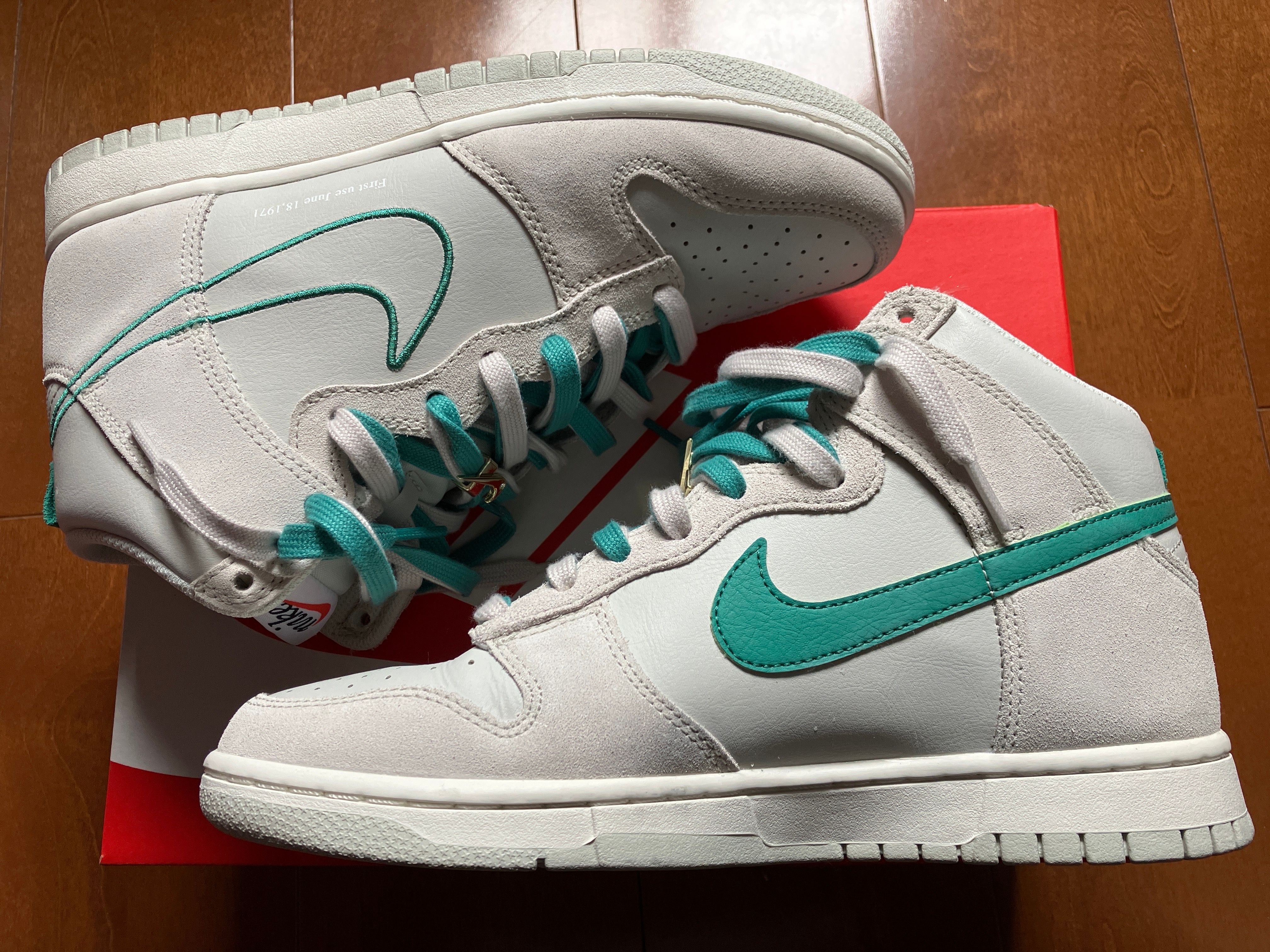 Nike Dunk High SE First Use "Light Bone/Green Noise"