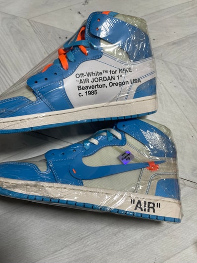 Off-White × Nike Air Jordan 1 High UNC "White/Dark Powder Blue"
