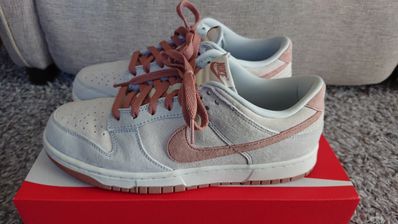 Nike Dunk Low "Fossil Rose"