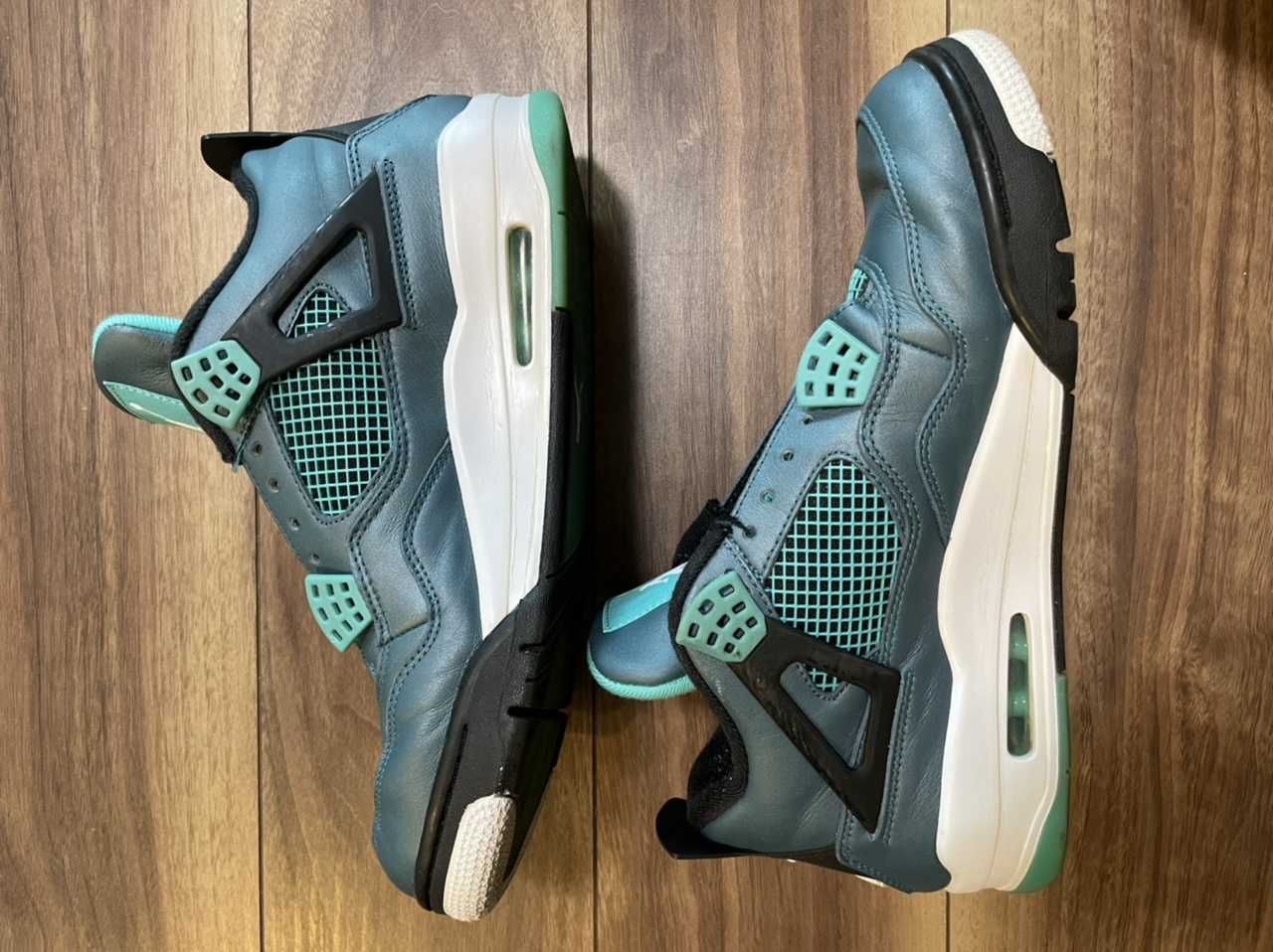 NIKE AIR JORDAN 4 RETRO "TEAL"