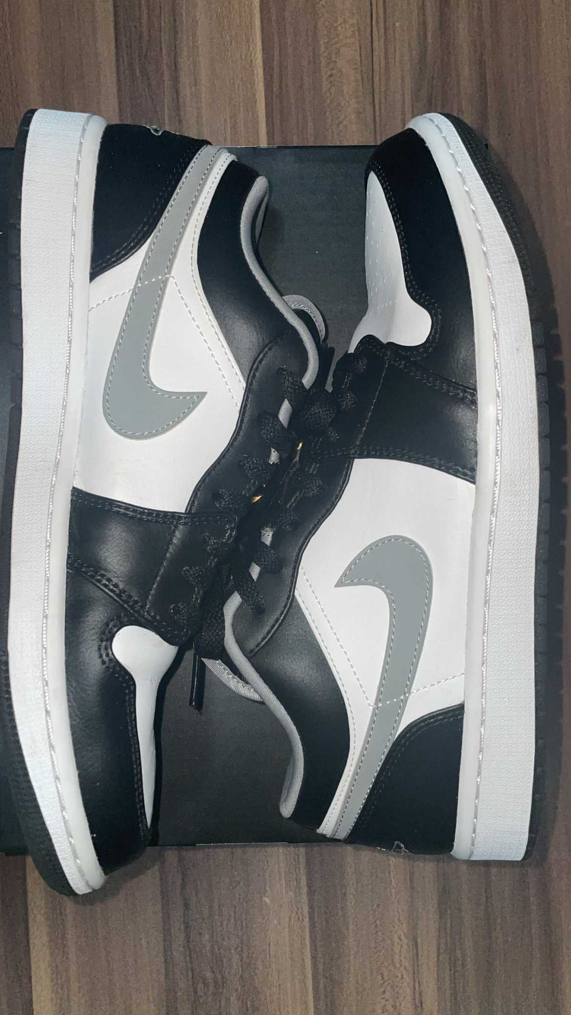 Nike Air Jordan 1 Low "Grey/Black"