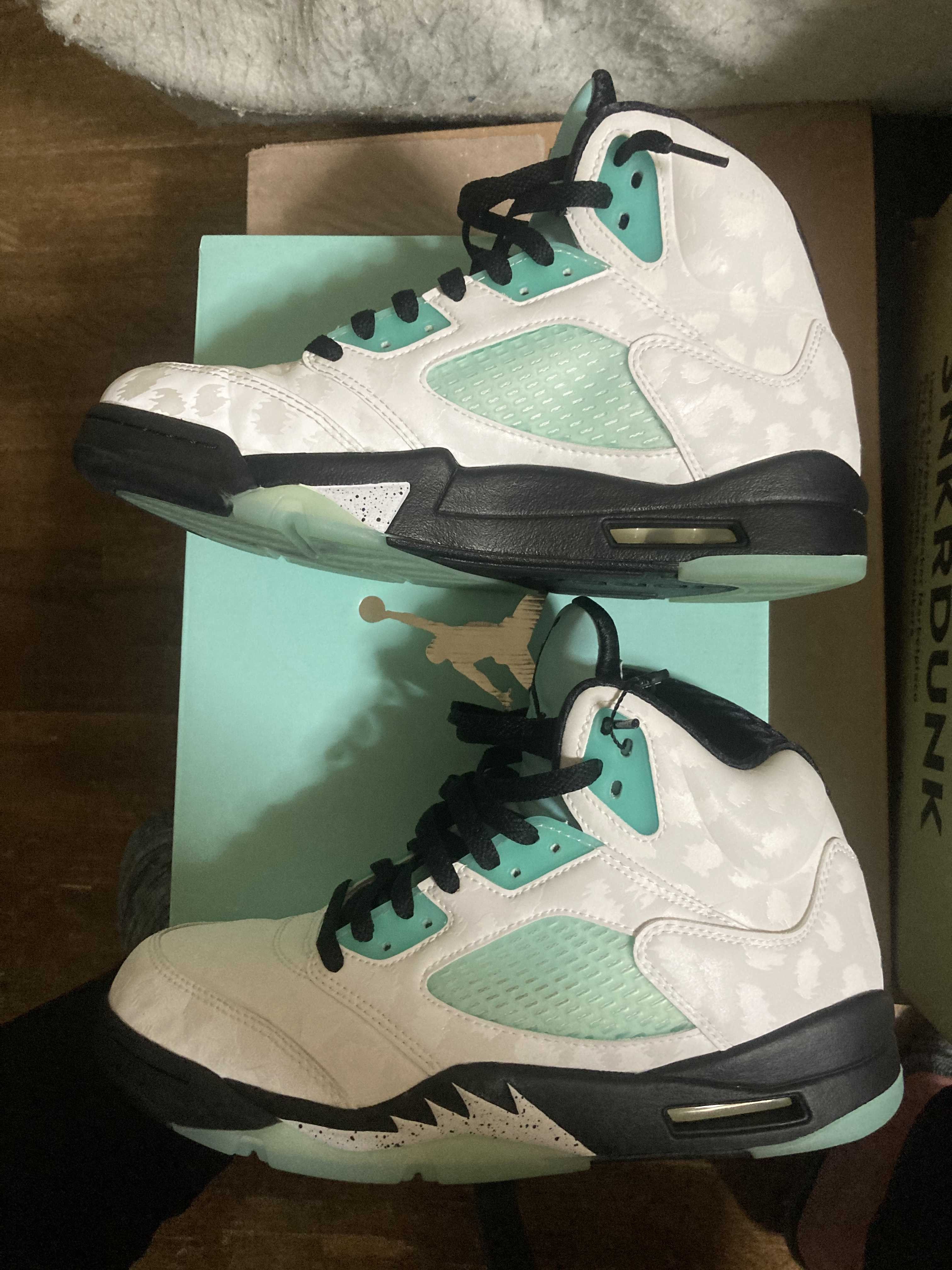 Nike Air Jordan 5 "White/Black/Island Green"