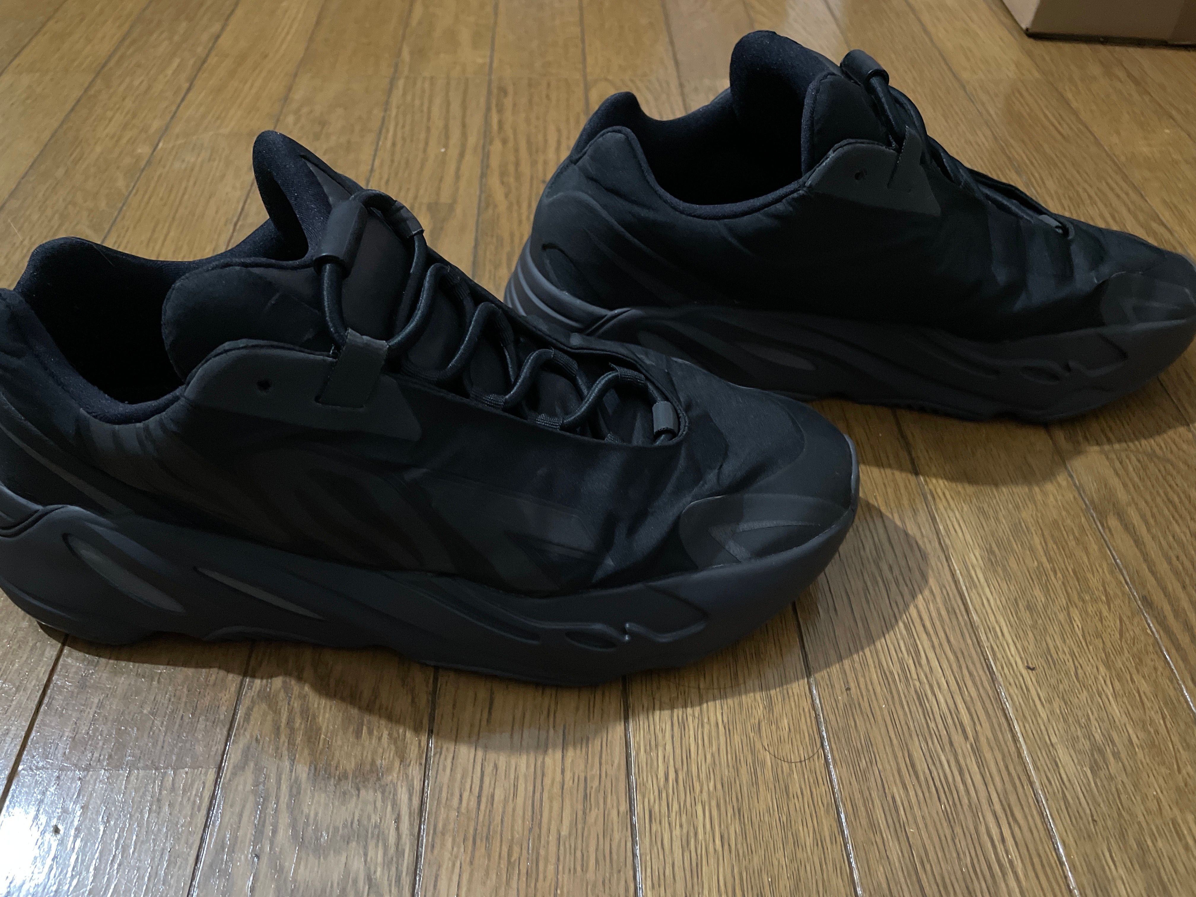 adidas YEEZY Boost 700 MNVN "Black"
