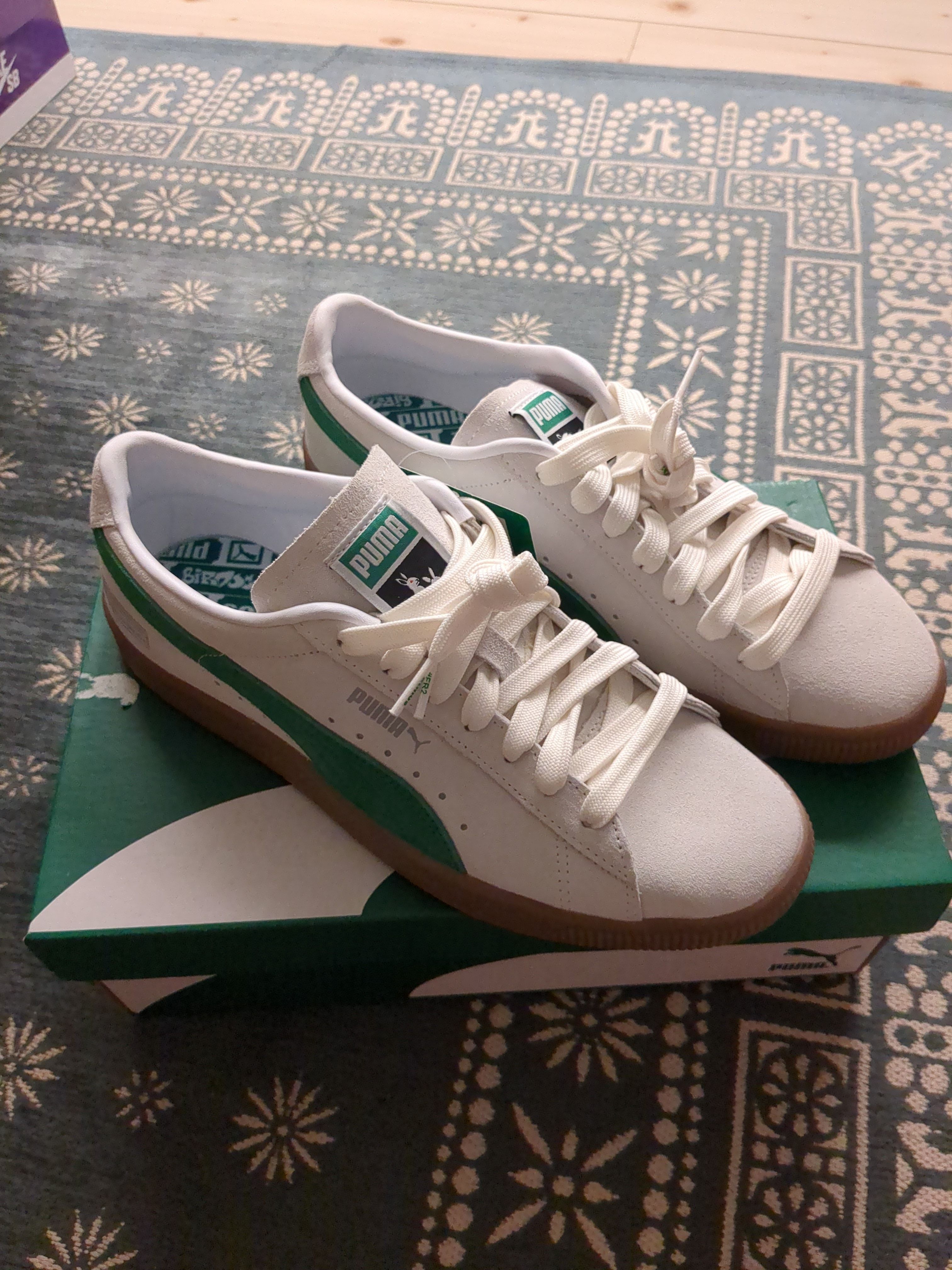 コムドット Birdog × #FR2 × atmos × Puma Suede VTG "Sail/Green"