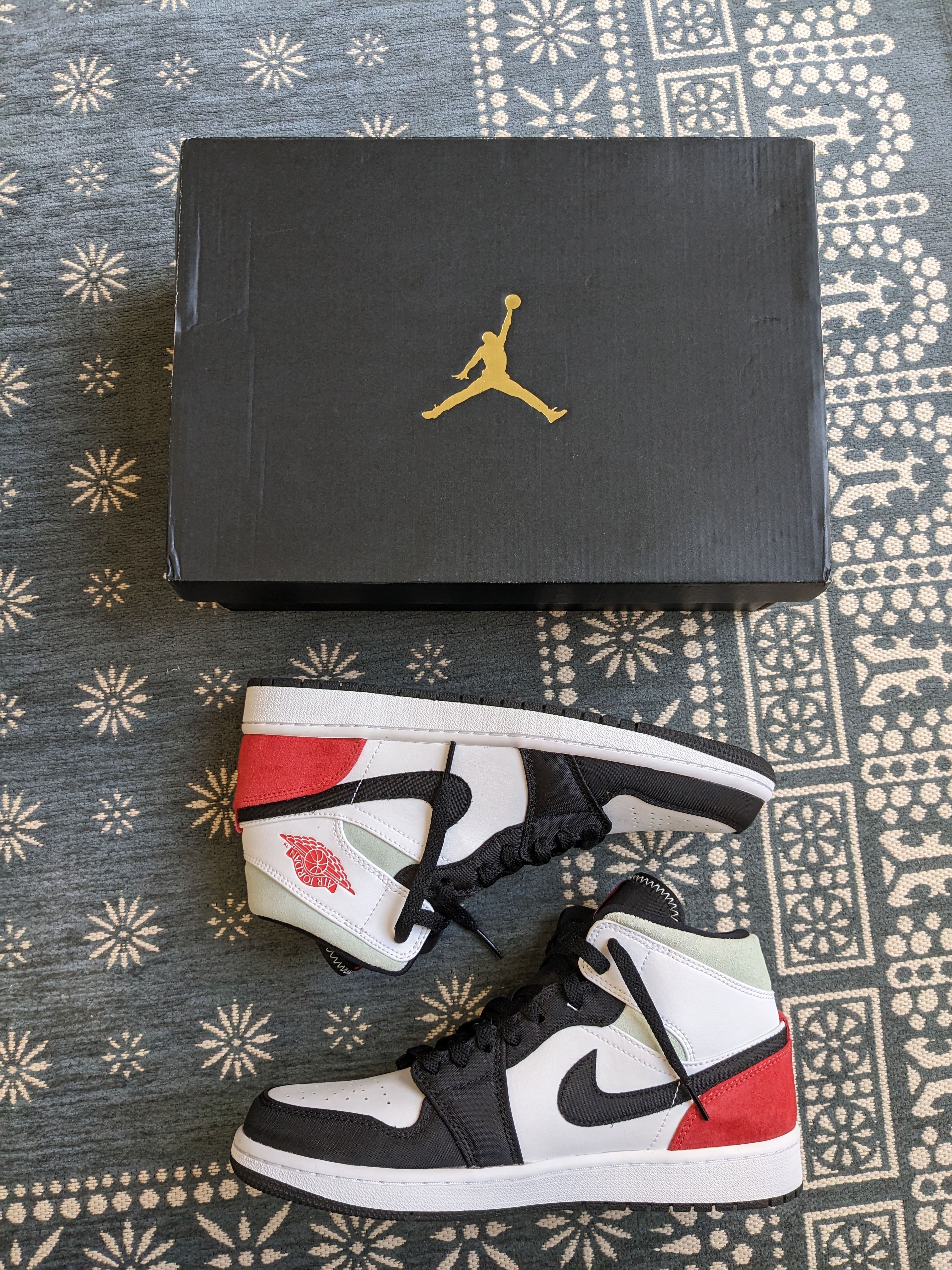 Nike Air Jordan 1 Mid SE "Black/Red/White"