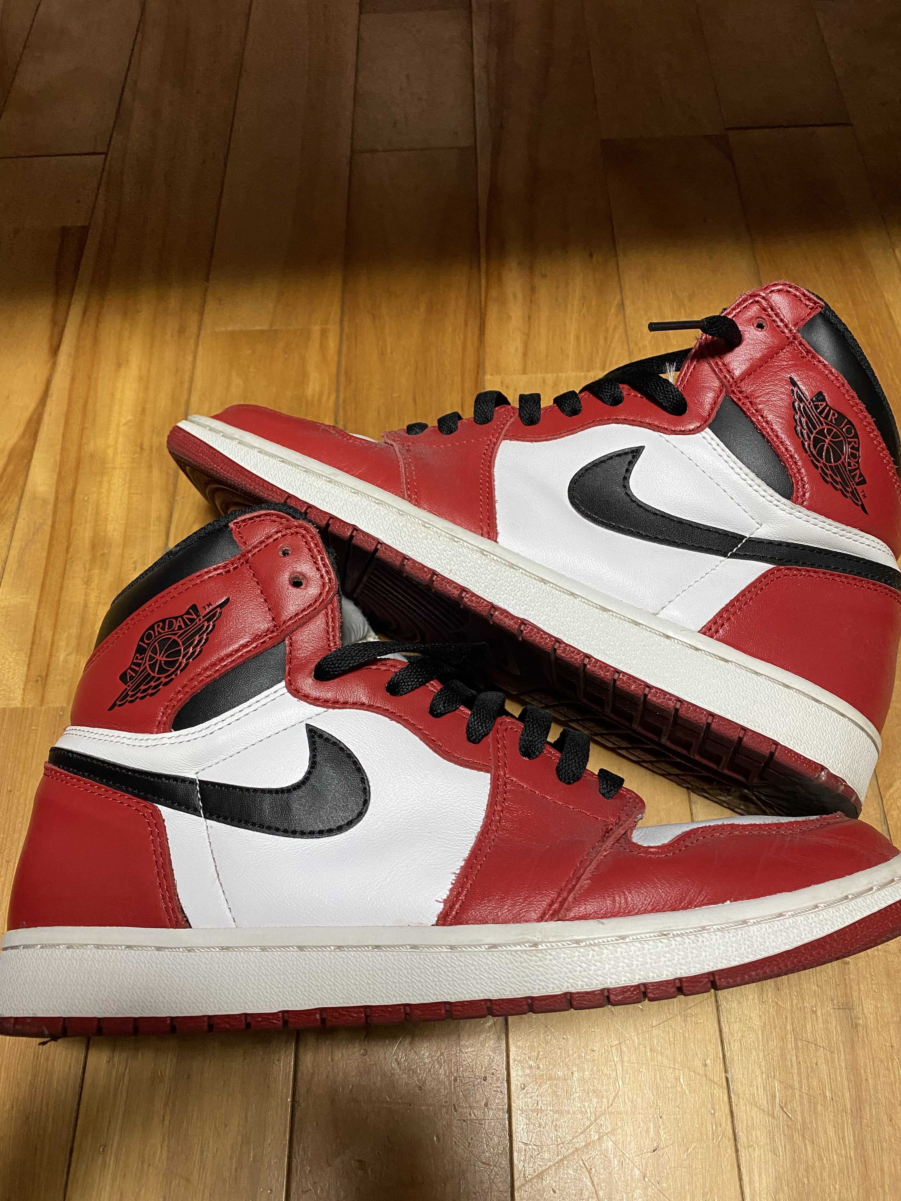 Nike Air Jordan 1 Retro High "Chicago" (2015)