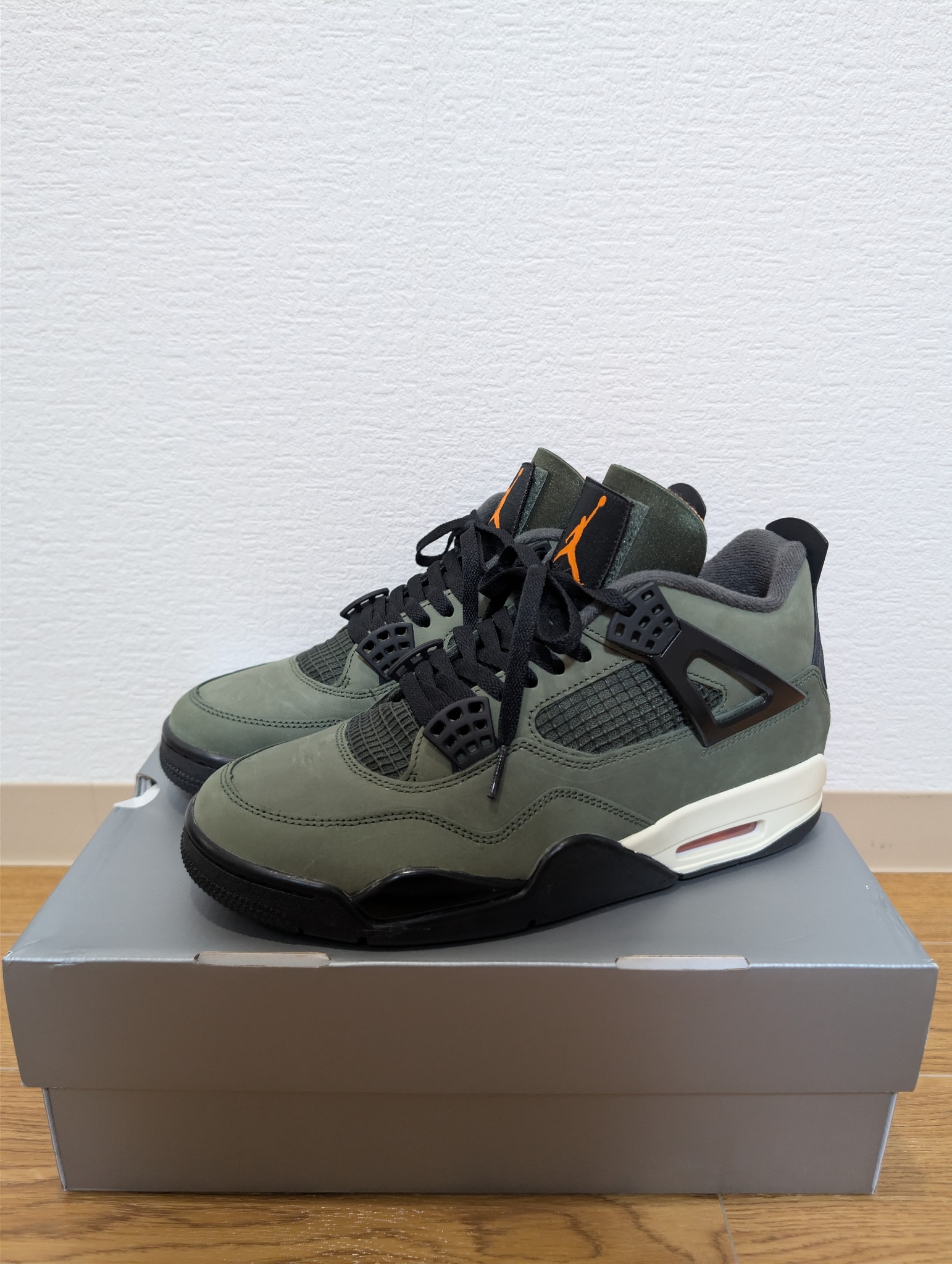 UNDEFEATED × Nike Air Jordan 4 Retro "Deep Green" (2025)
