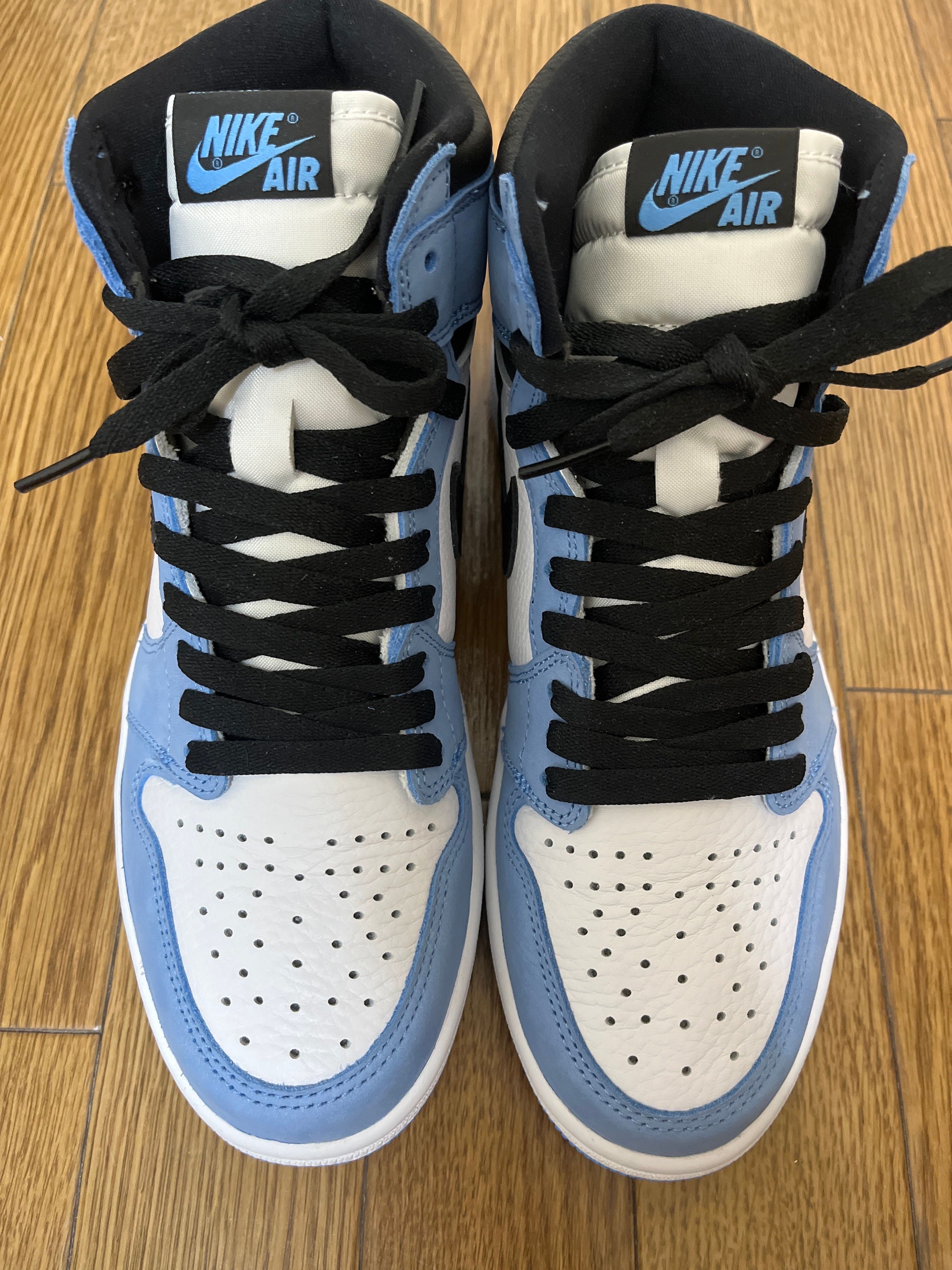 Nike Air Jordan 1 High OG "University Blue"