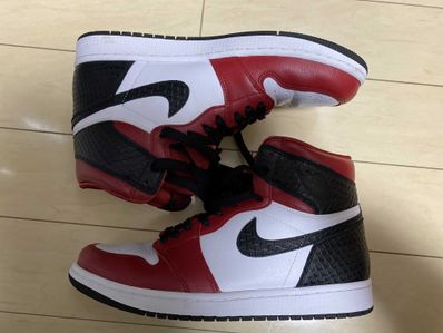 Nike Women's Air Jordan 1 High OG "Satin Red"