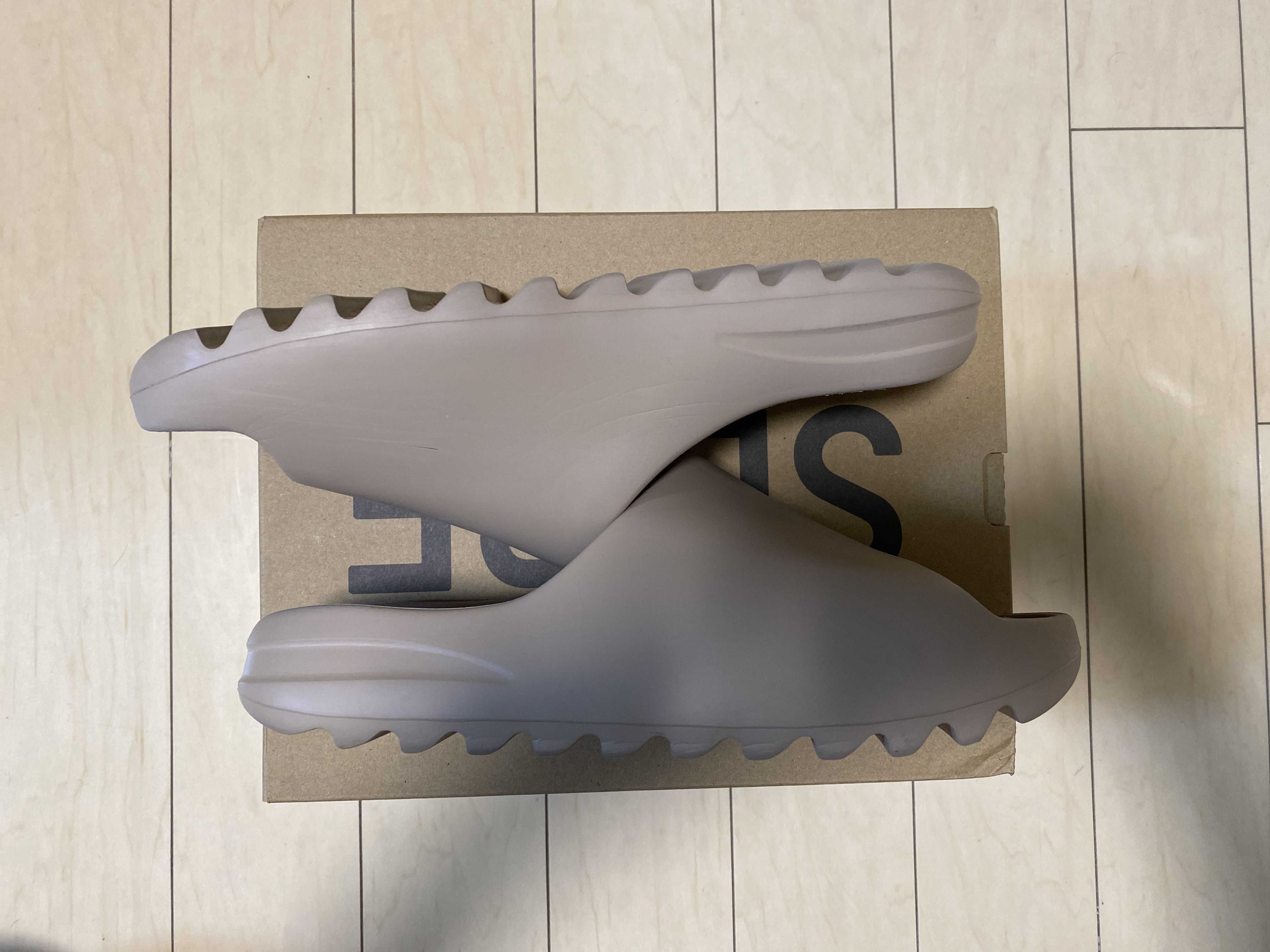 adidas YEEZY Slide "Pure" (GZ5554)