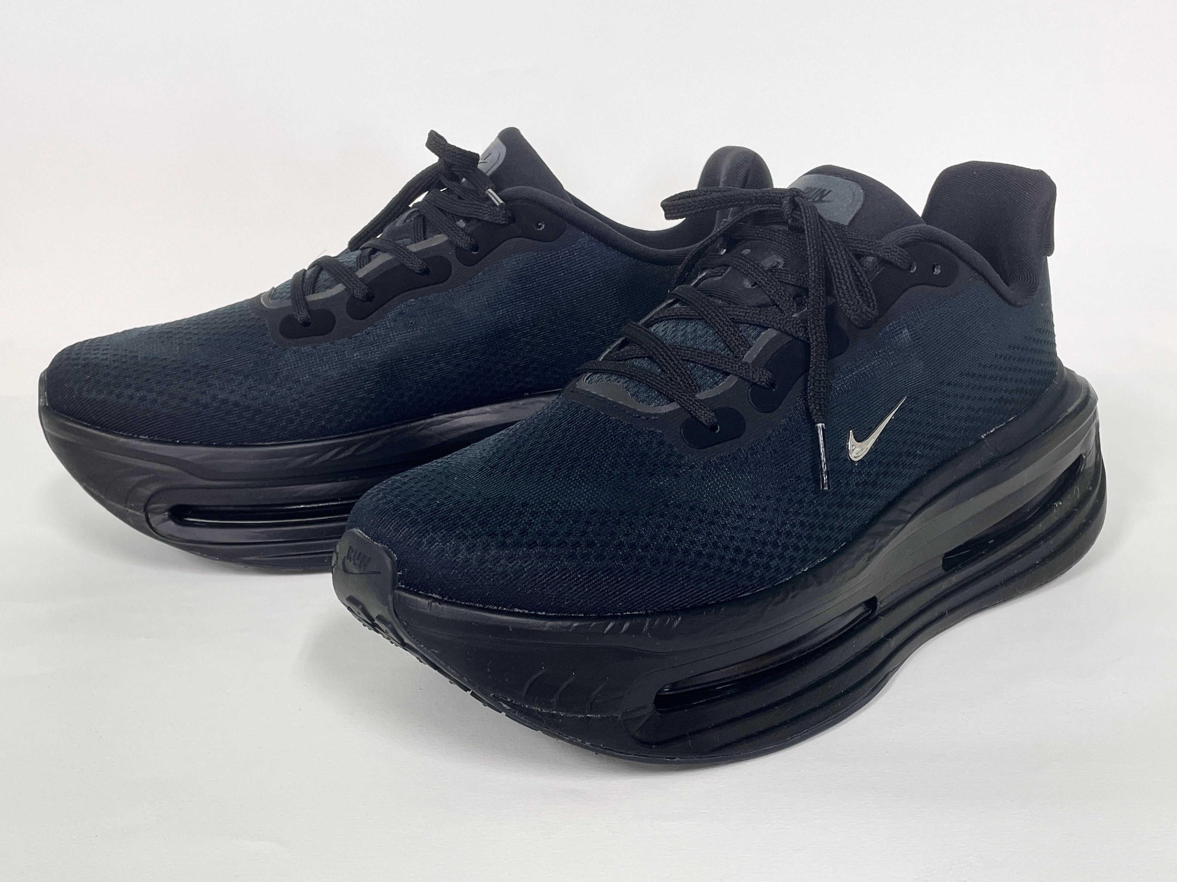 Nike Vomero Premium "Chrome Mini Swoosh/Black"