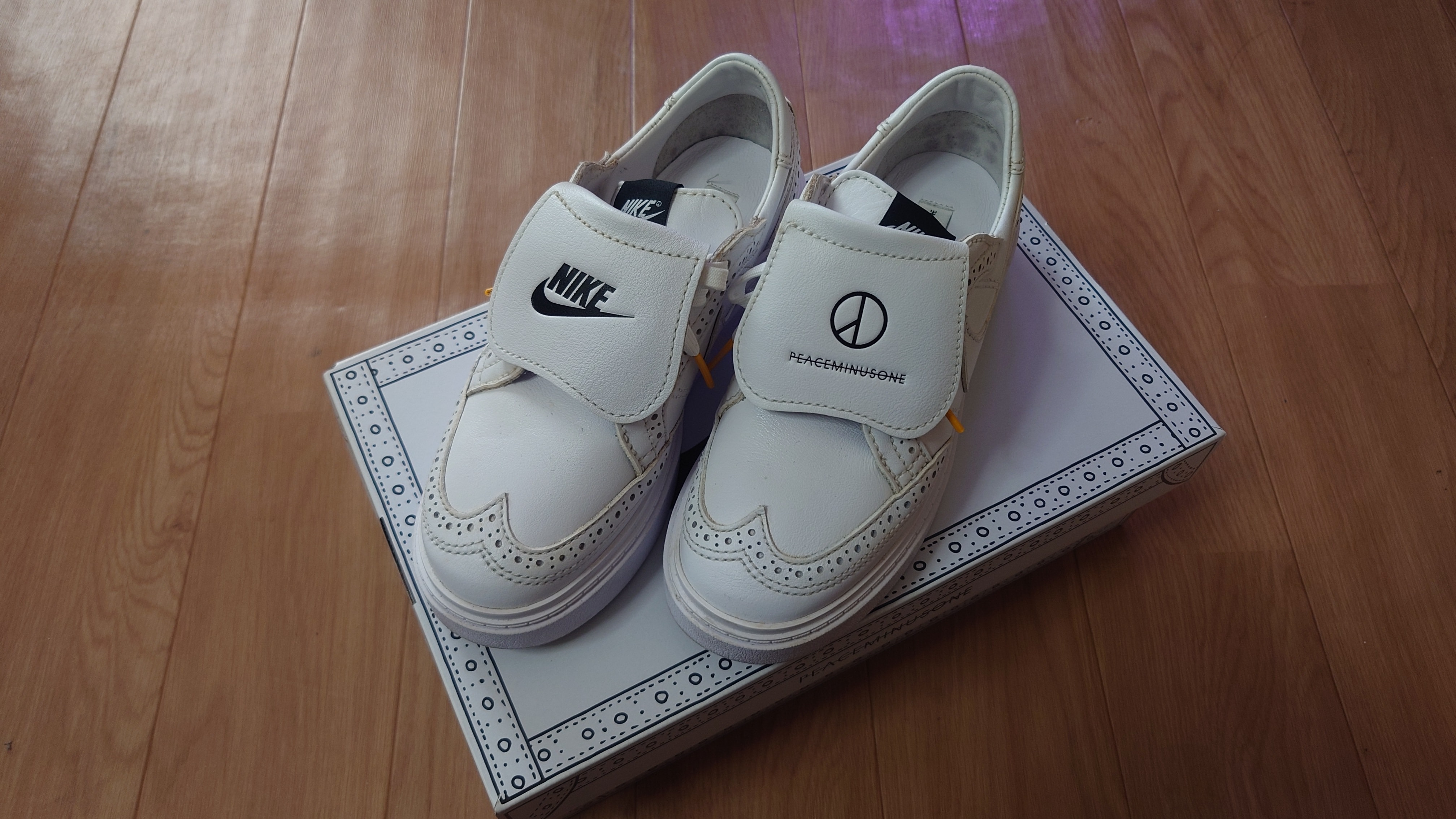 PEACEMINUSONE × Nike Kwondo1 "White" / G-DRAGON