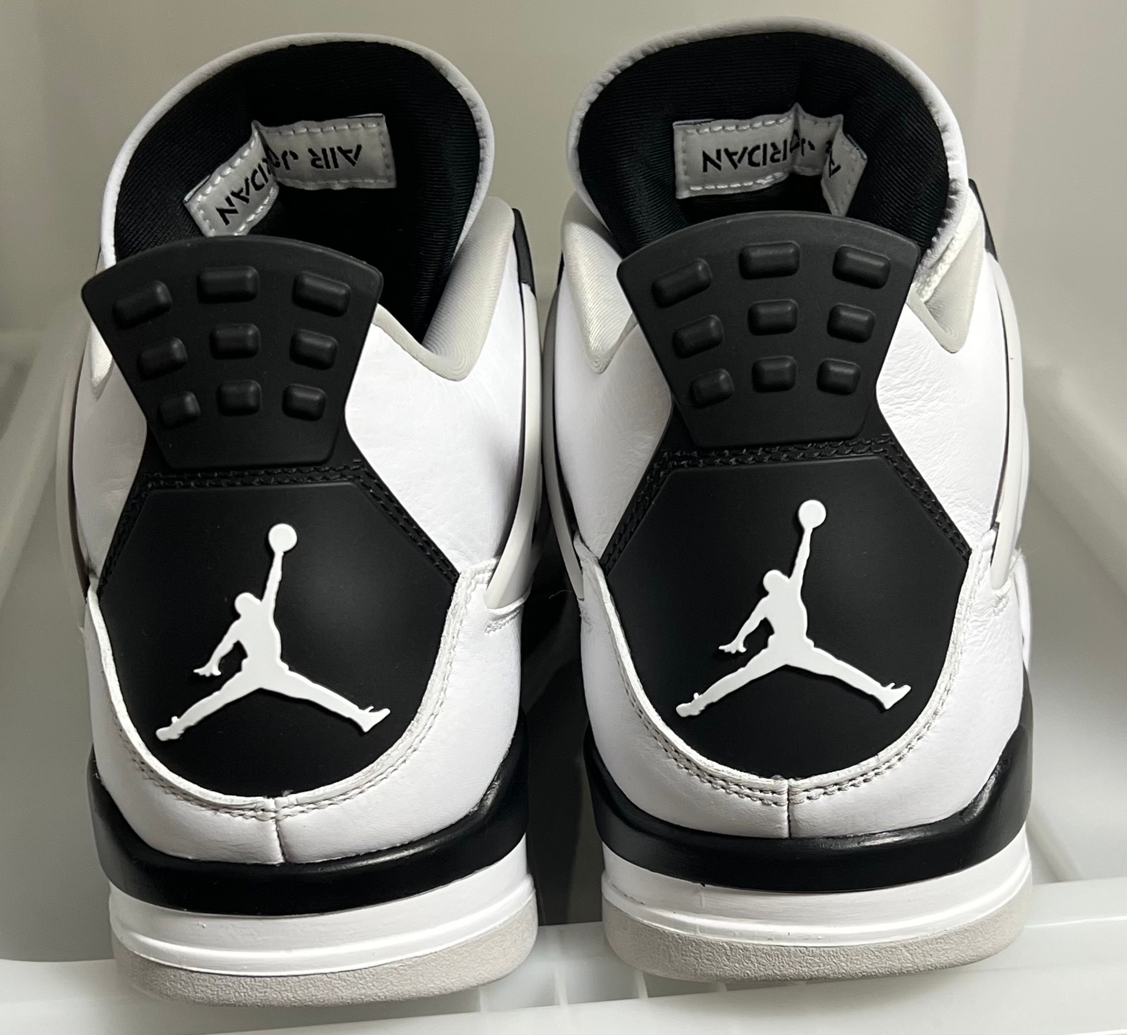 Nike Air Jordan 4 "Military Black"