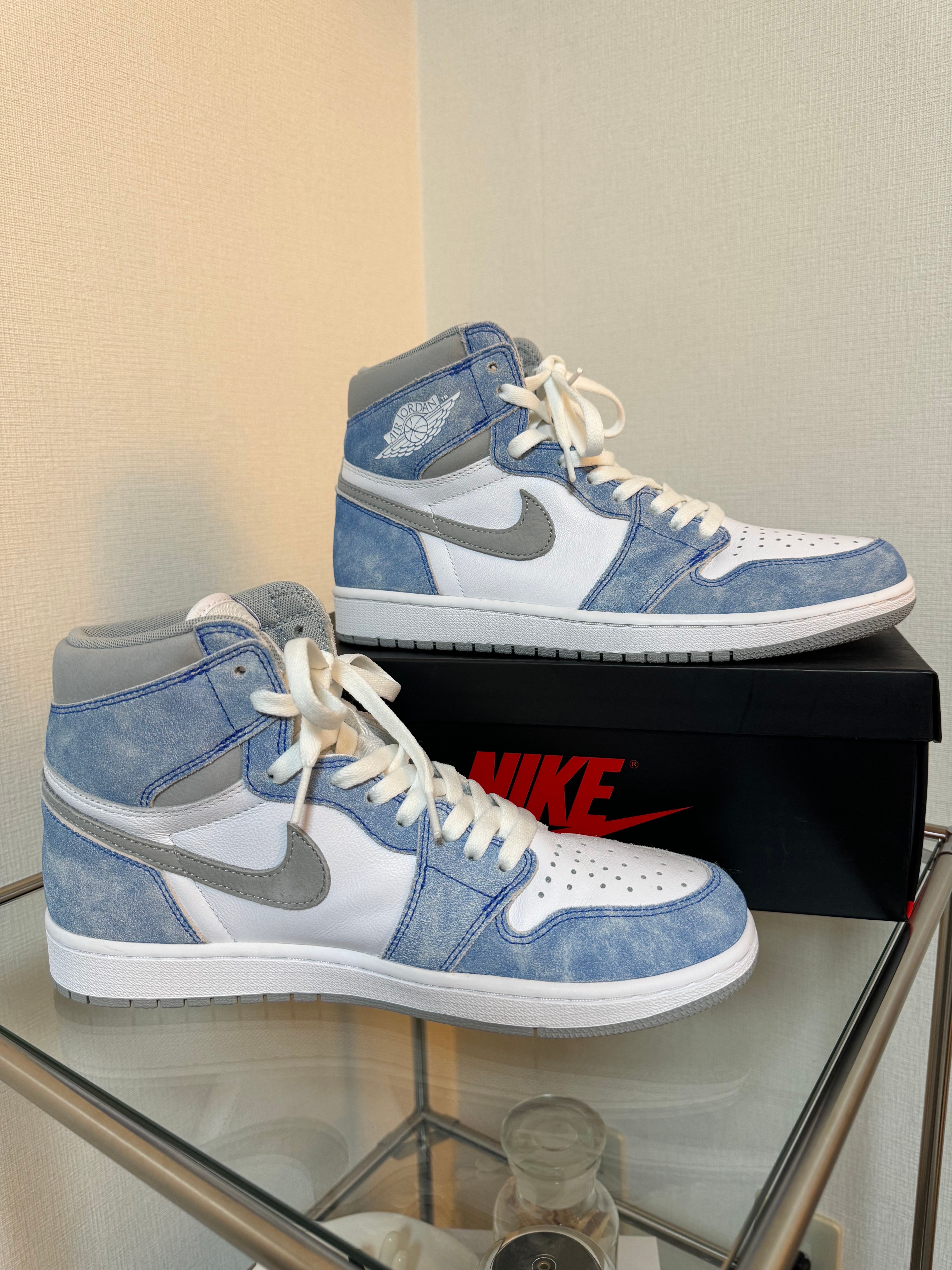 Nike Air Jordan 1 High OG "Hyper Royal"