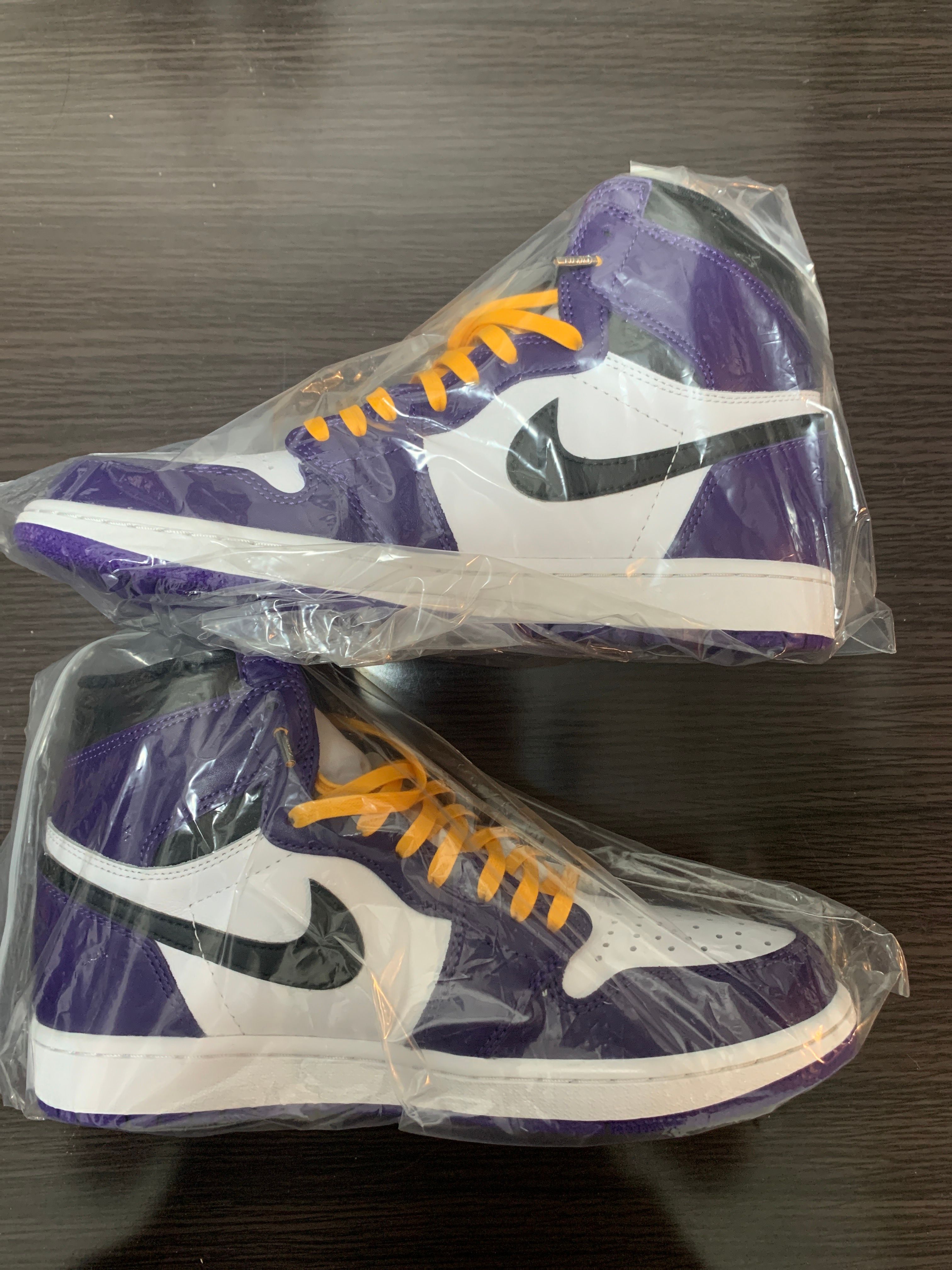 Nike Air Jordan 1 Retro High OG "Court Purple White/Black" (2020)