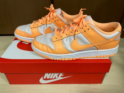 Nike WMNS Dunk Low