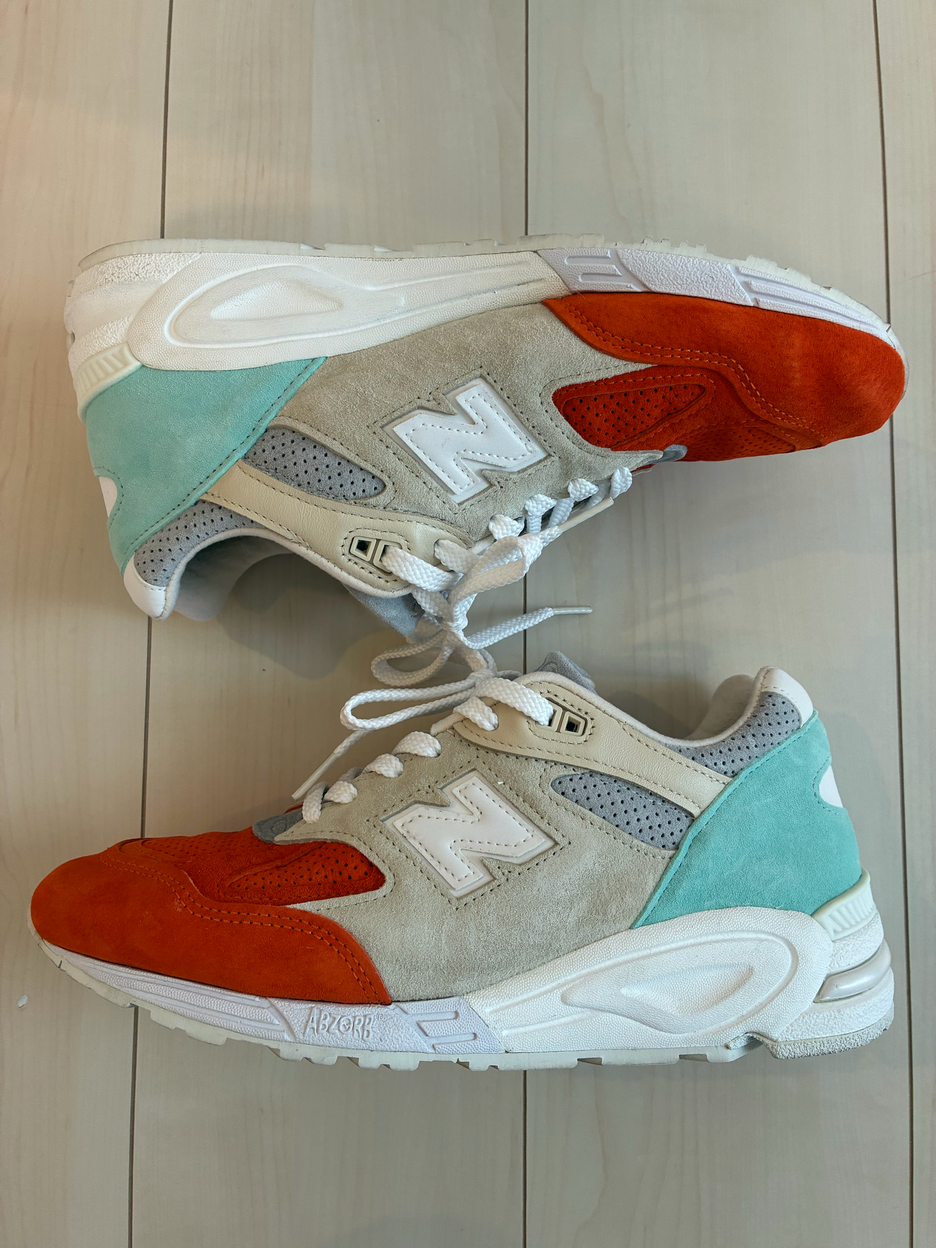 KITH × New Balance 990V2 "Cyclades"