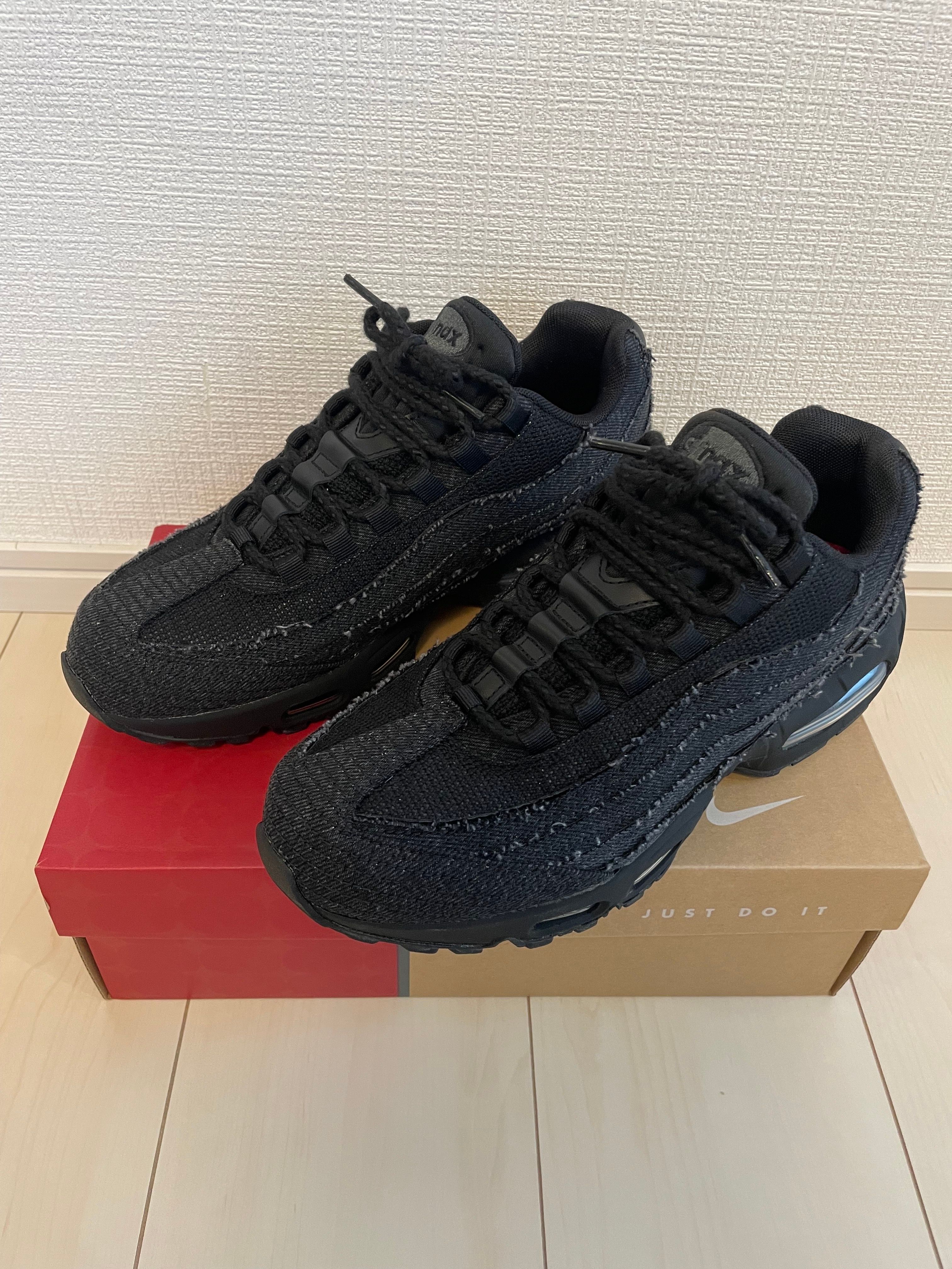 Levi's × Nike Air Max 95 OG "Denim Black"