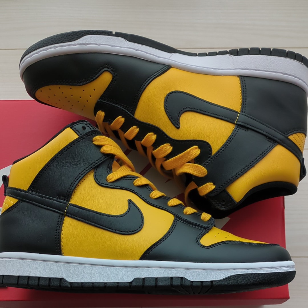 Nike Dunk High "University Gold and Black"