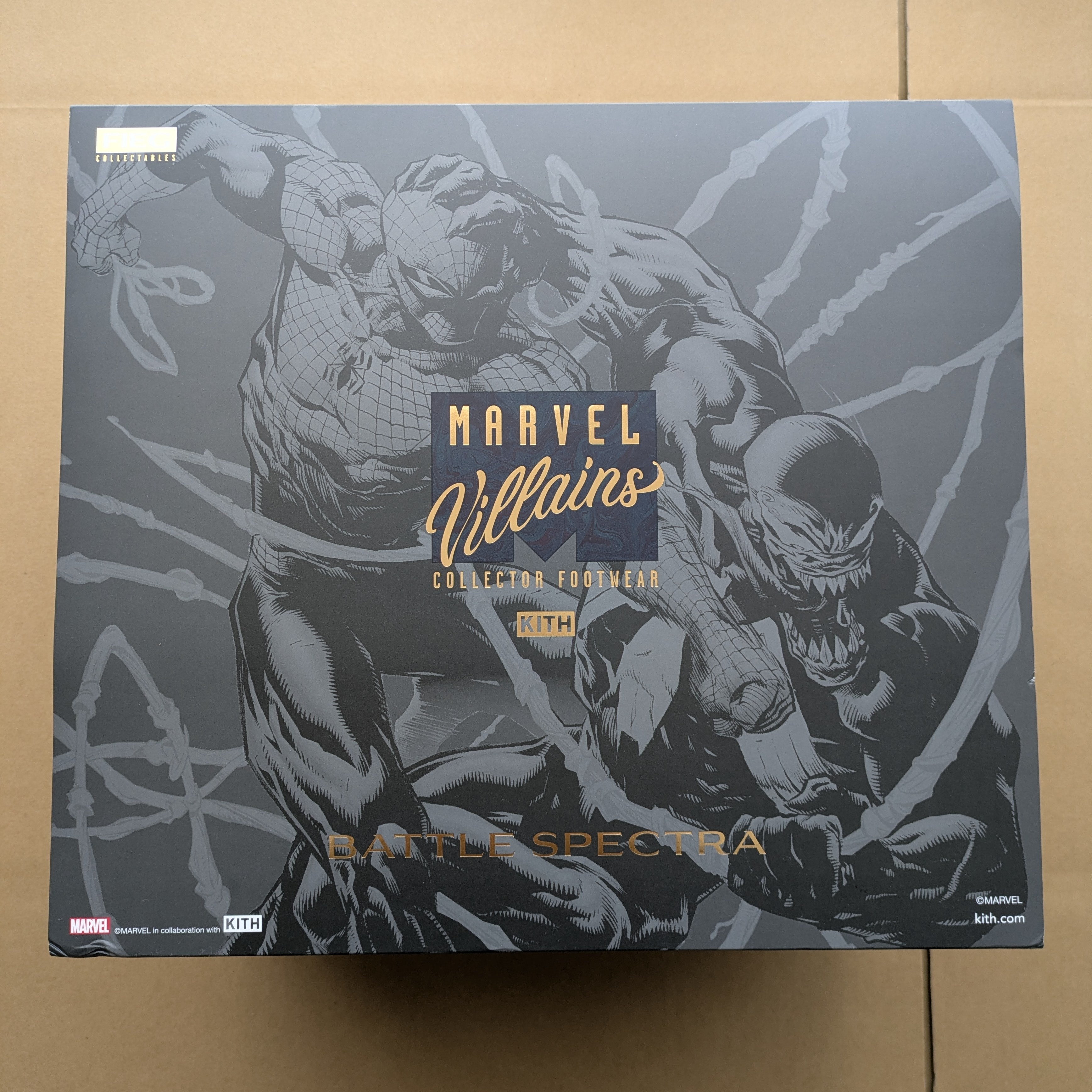 キス × マーベル スーパーヴィランズ × アシックス GT2160 "ヴェノム vs スパイダーマン パック"