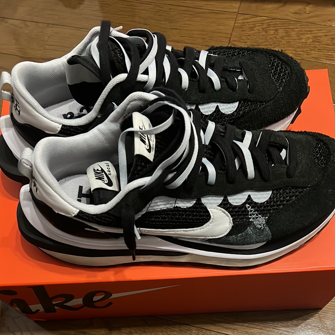 サカイ × ナイキ ヴェイパー ワッフル "ブラックアンドホワイト"