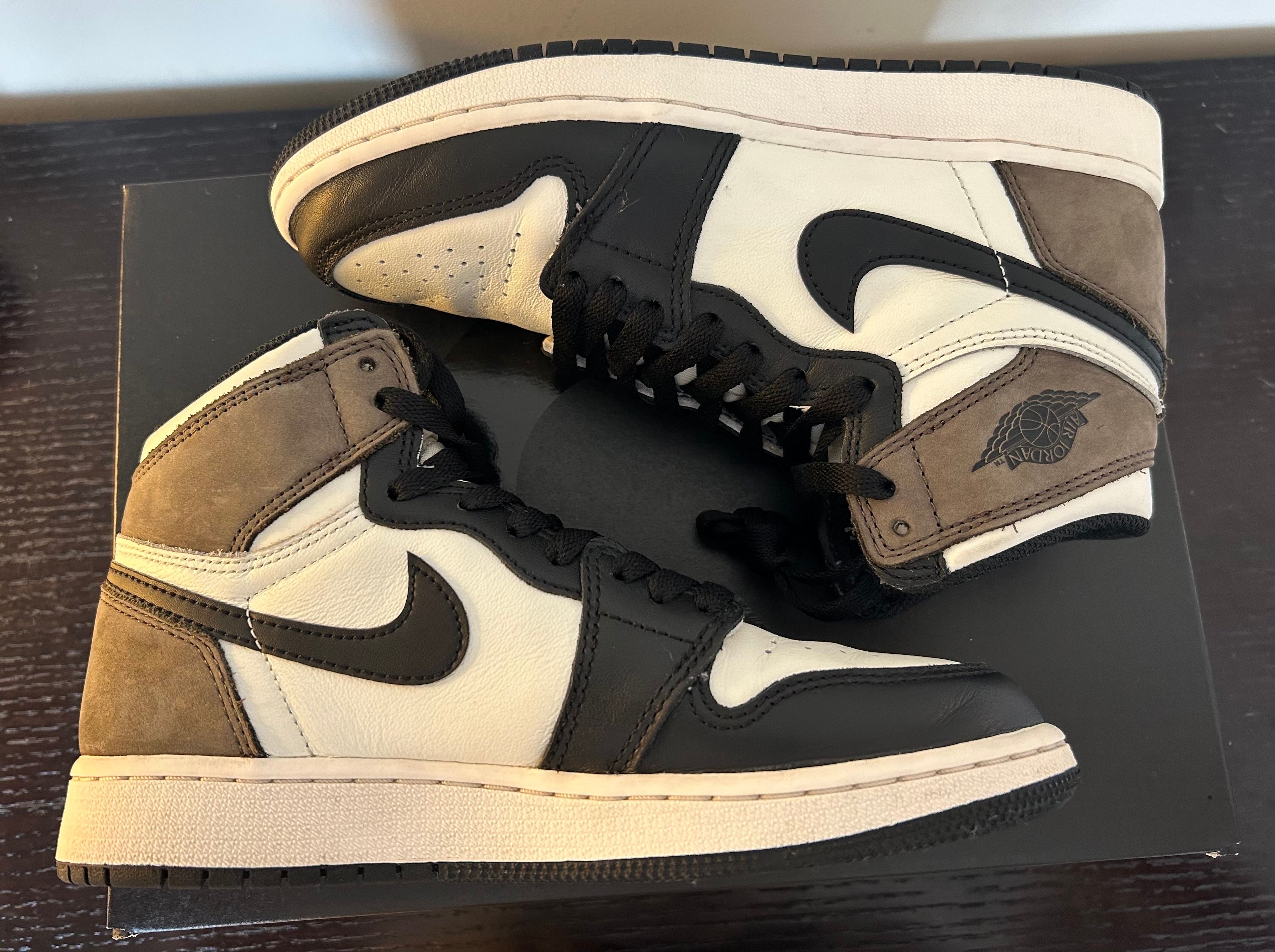 Nike GS Air Jordan 1 High OG "Sail/Dark Mocha/Black"