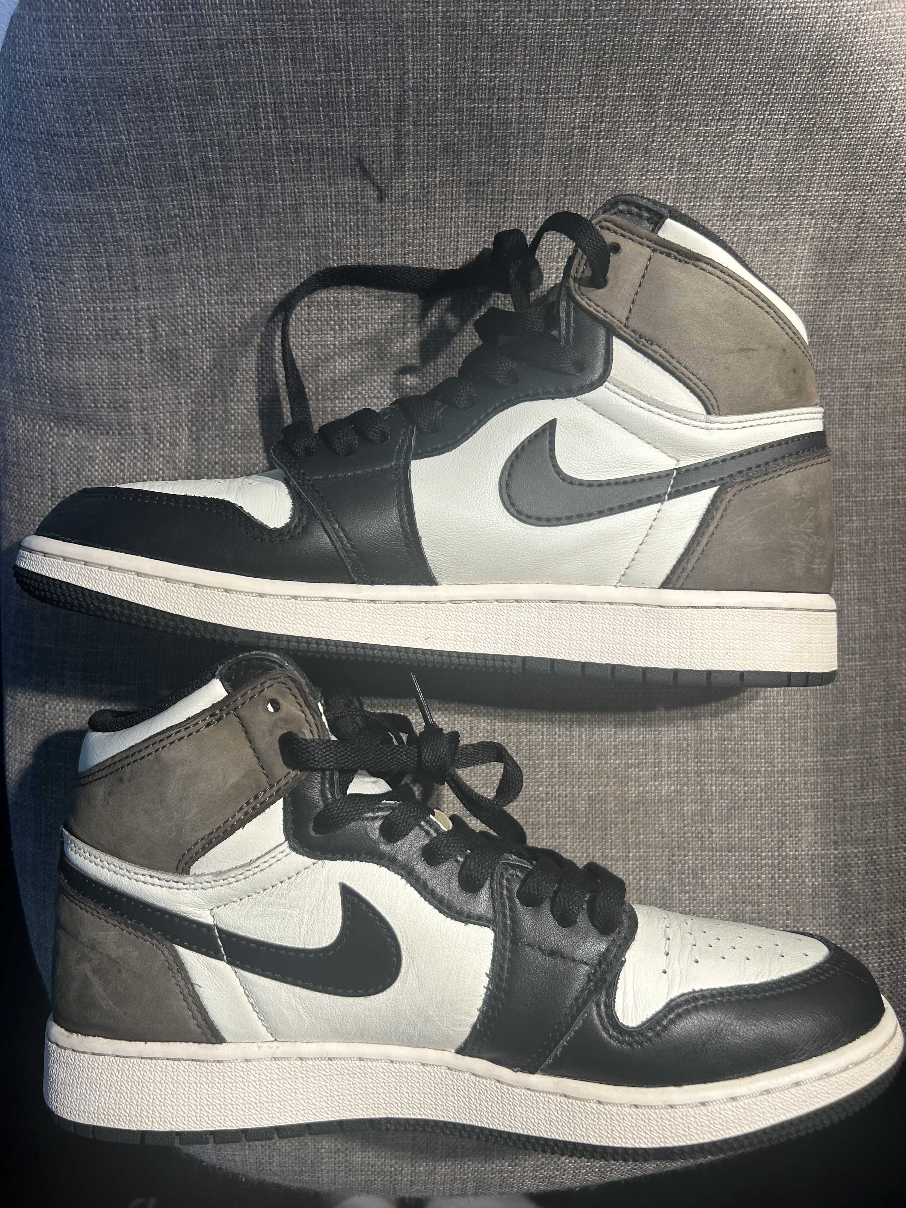 Nike GS Air Jordan 1 High OG "Sail/Dark Mocha/Black"