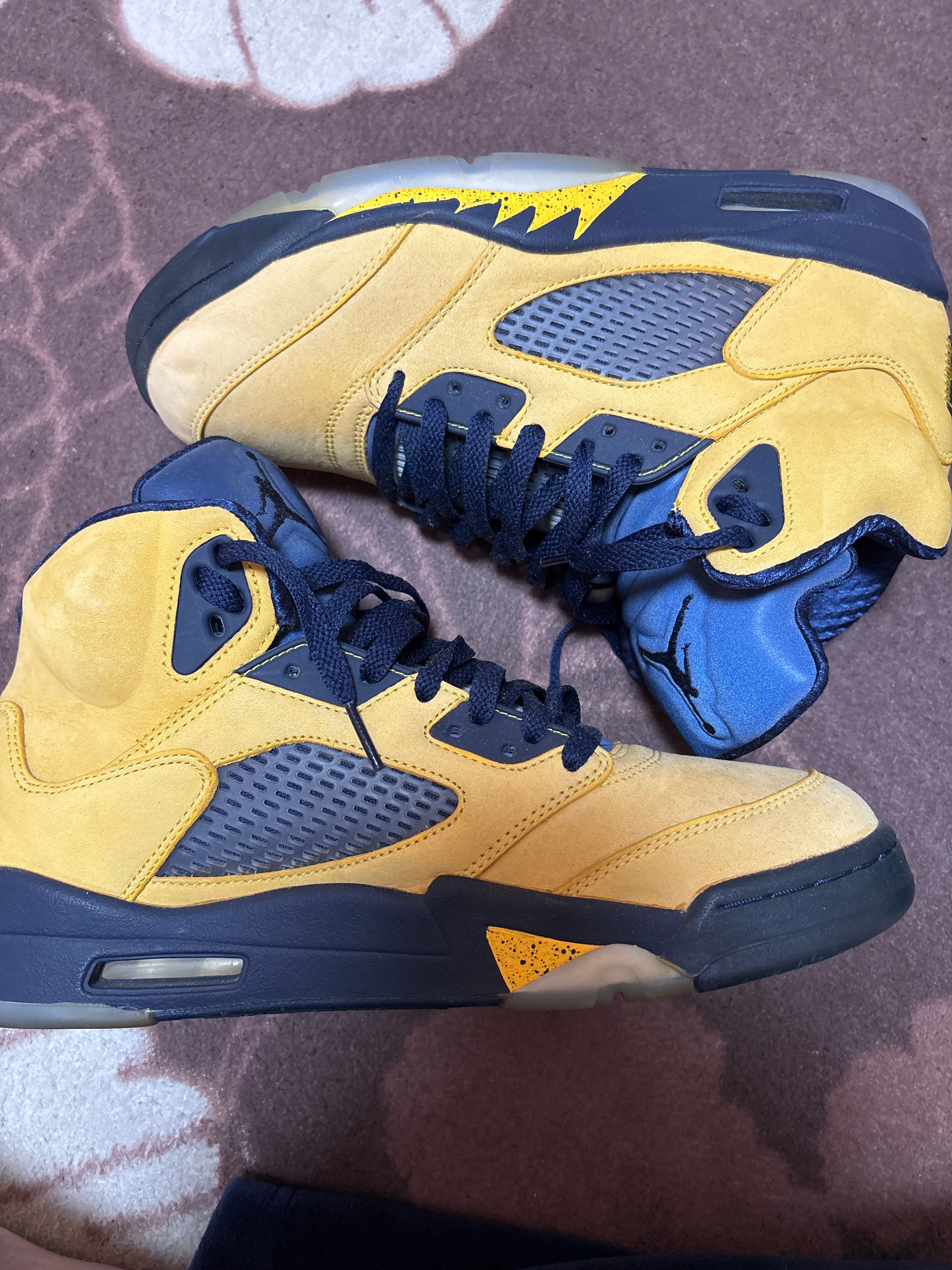 NIKE AIR JORDAN 5 "MICHIGAN"