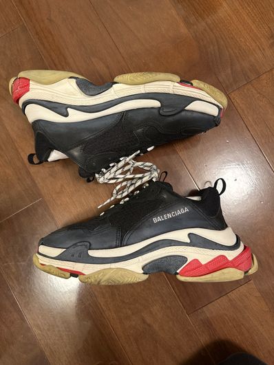 BALENCIAGA Triple S "Black/Red"