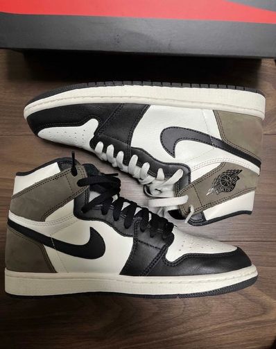 Nike Air Jordan 1 High OG "Sail/Dark Mocha/Black"