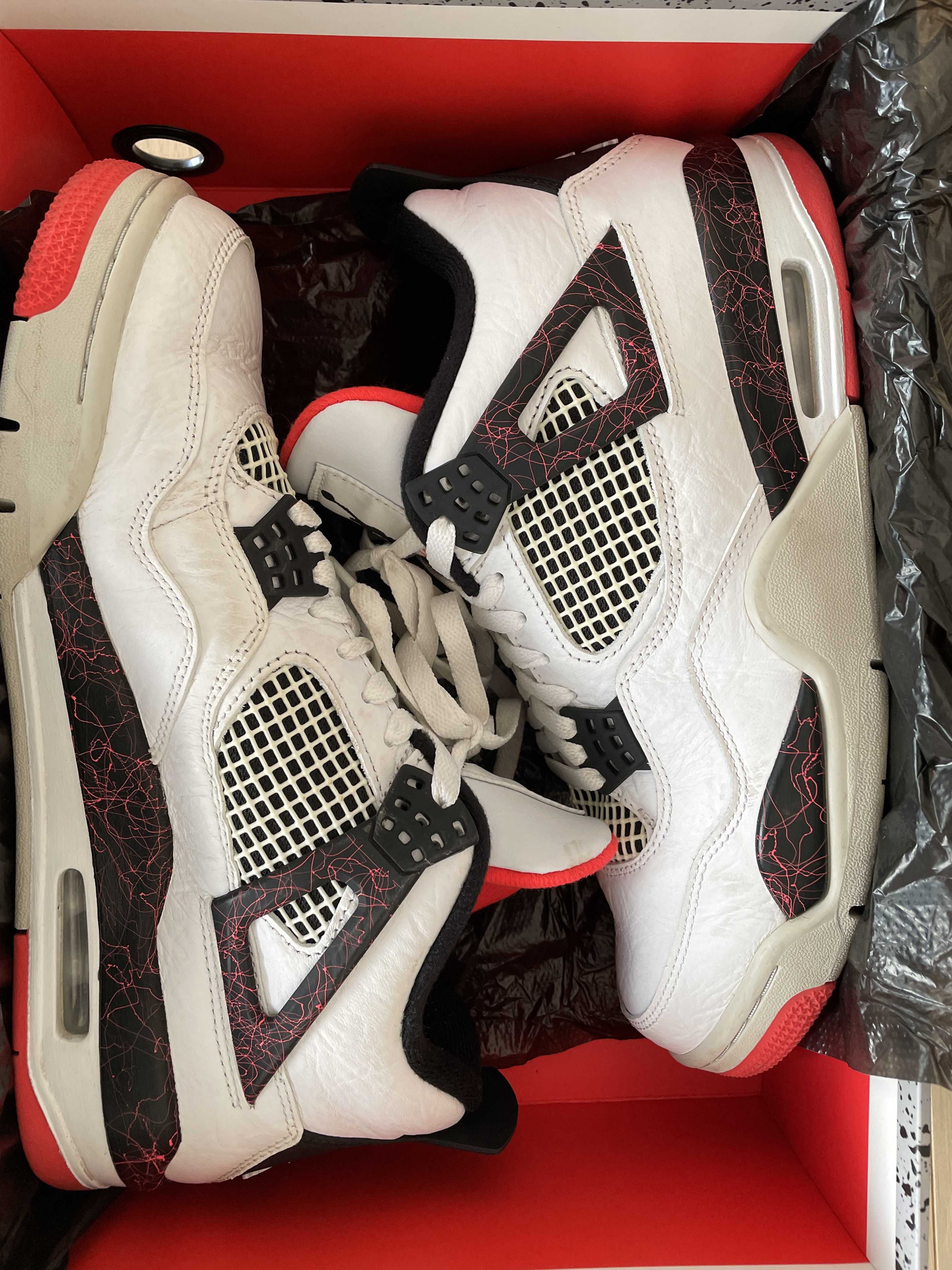 Nike Air Jordan 4 Retro "Flight Nostalgia"
