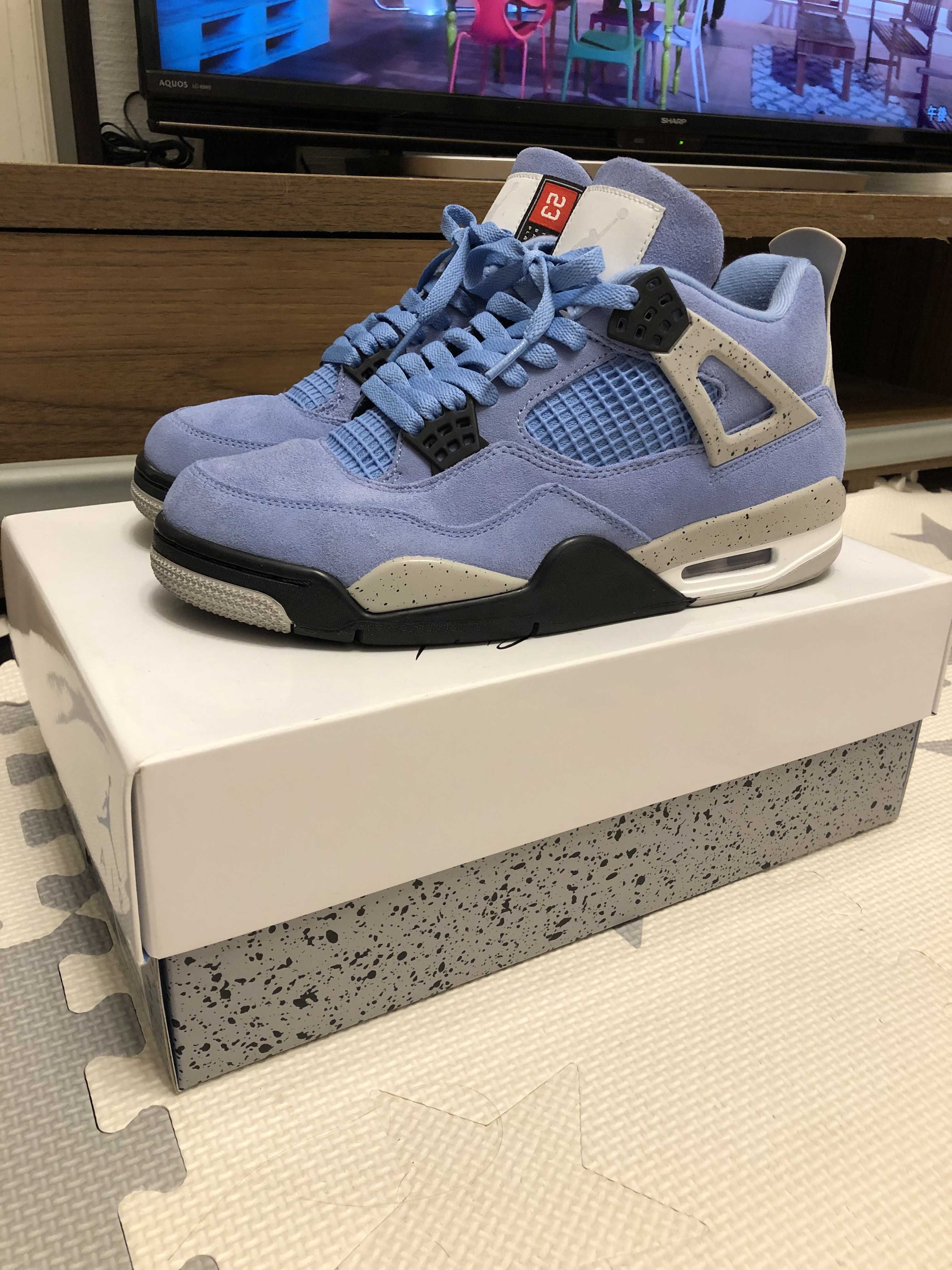 Nike Air Jordan 4 "University Blue"