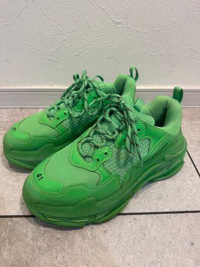 BALENCIAGA Triple S "Neon Green"