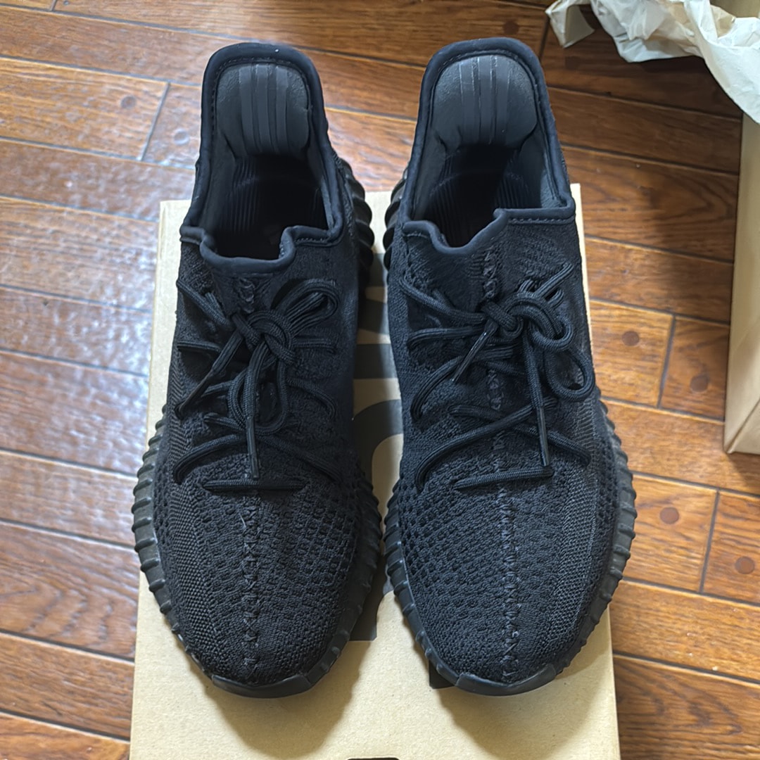 adidas YEEZY Boost 350V2 "Onyx"