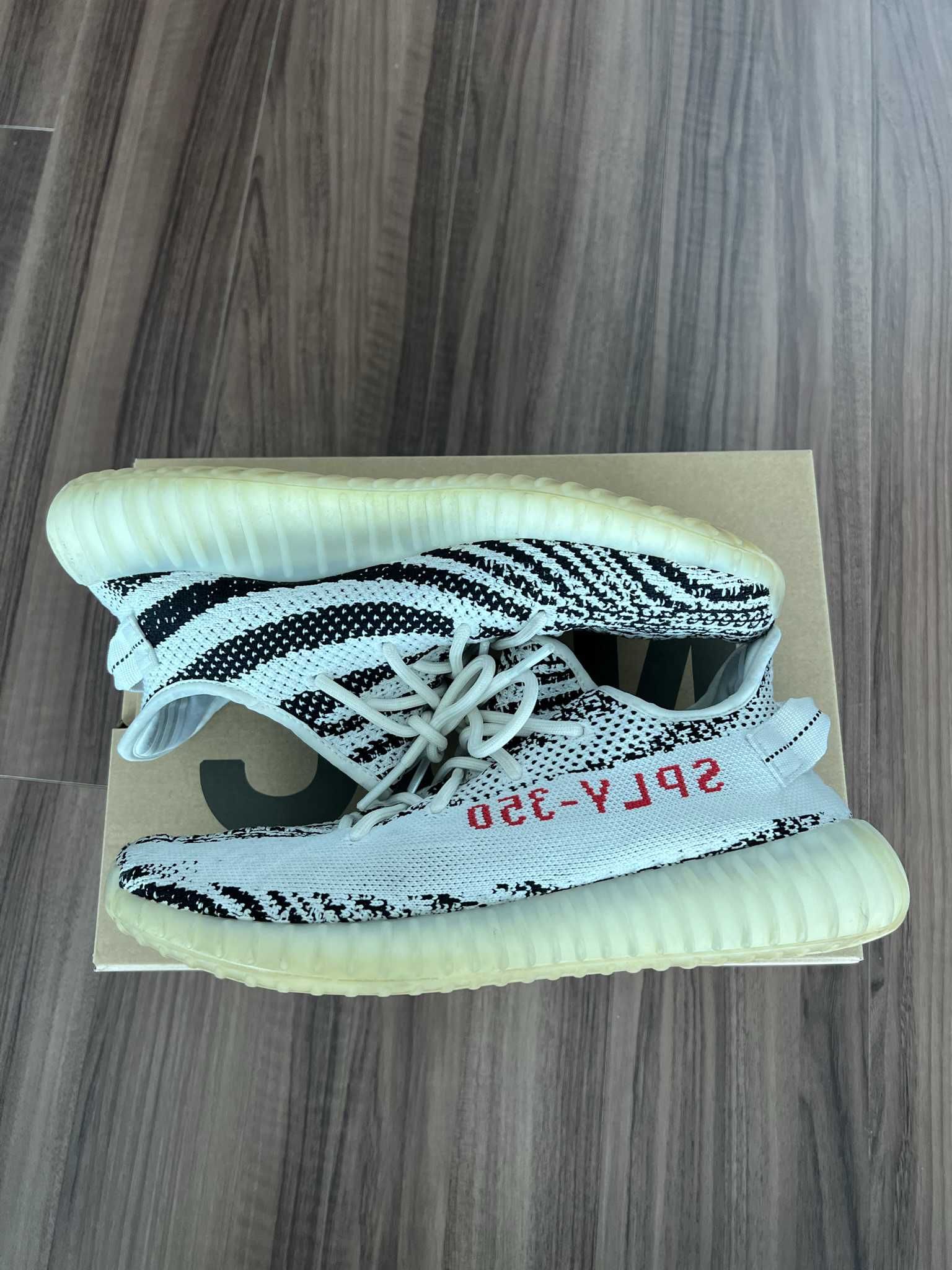 adidas YEEZY Boost 350 V2 "Zebra"