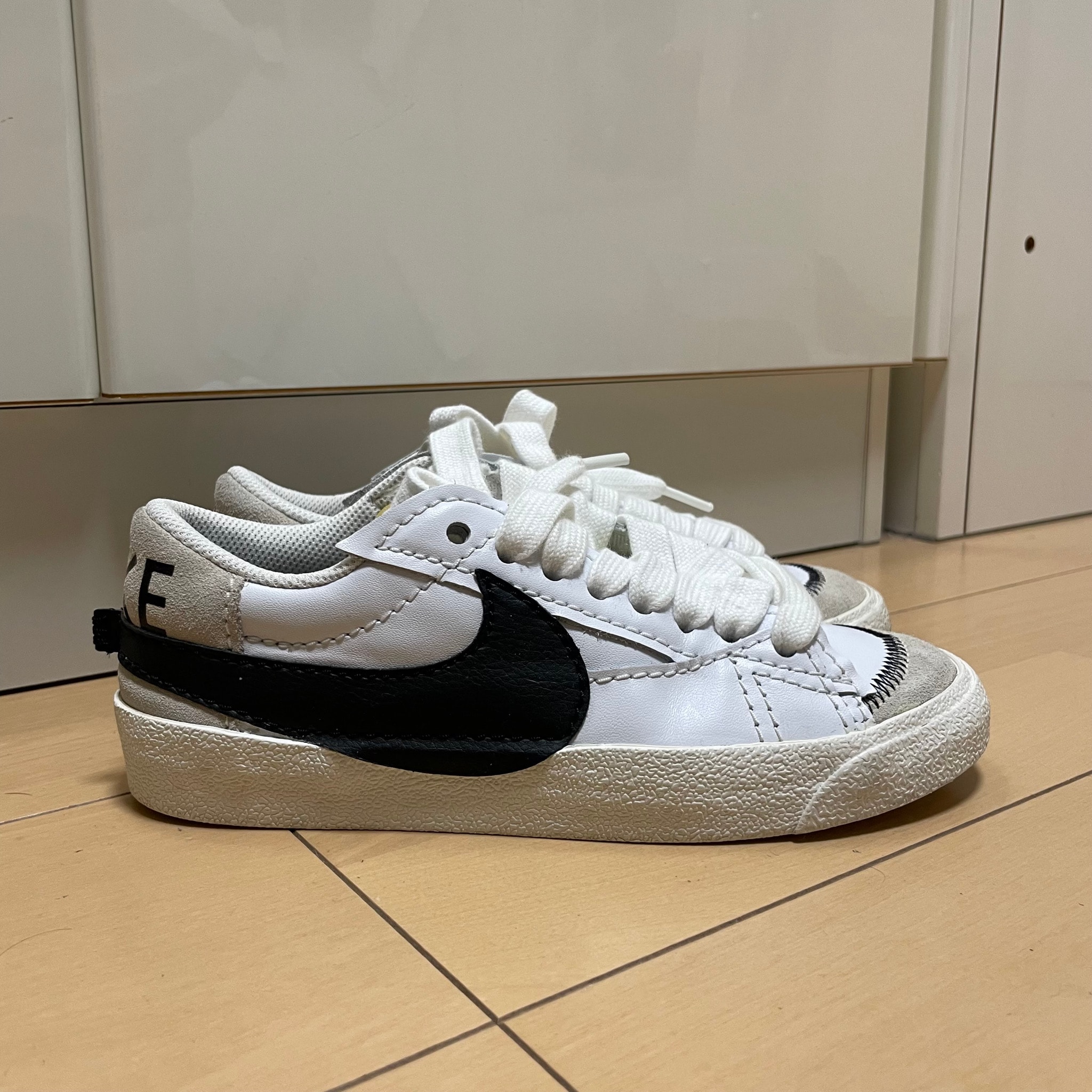 Nike Women's Blazer Low 77 Jumbo "White/Black"