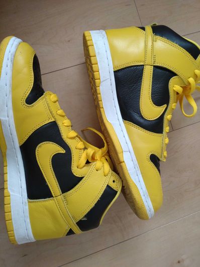 Nike Dunk High "Black/Varsity Maize"