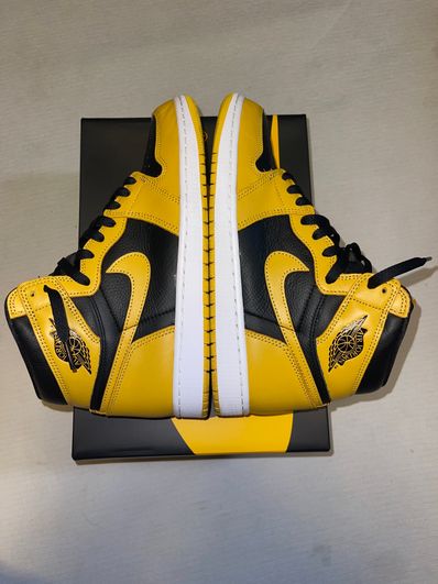 Nike Air Jordan 1 High OG "Pollen"